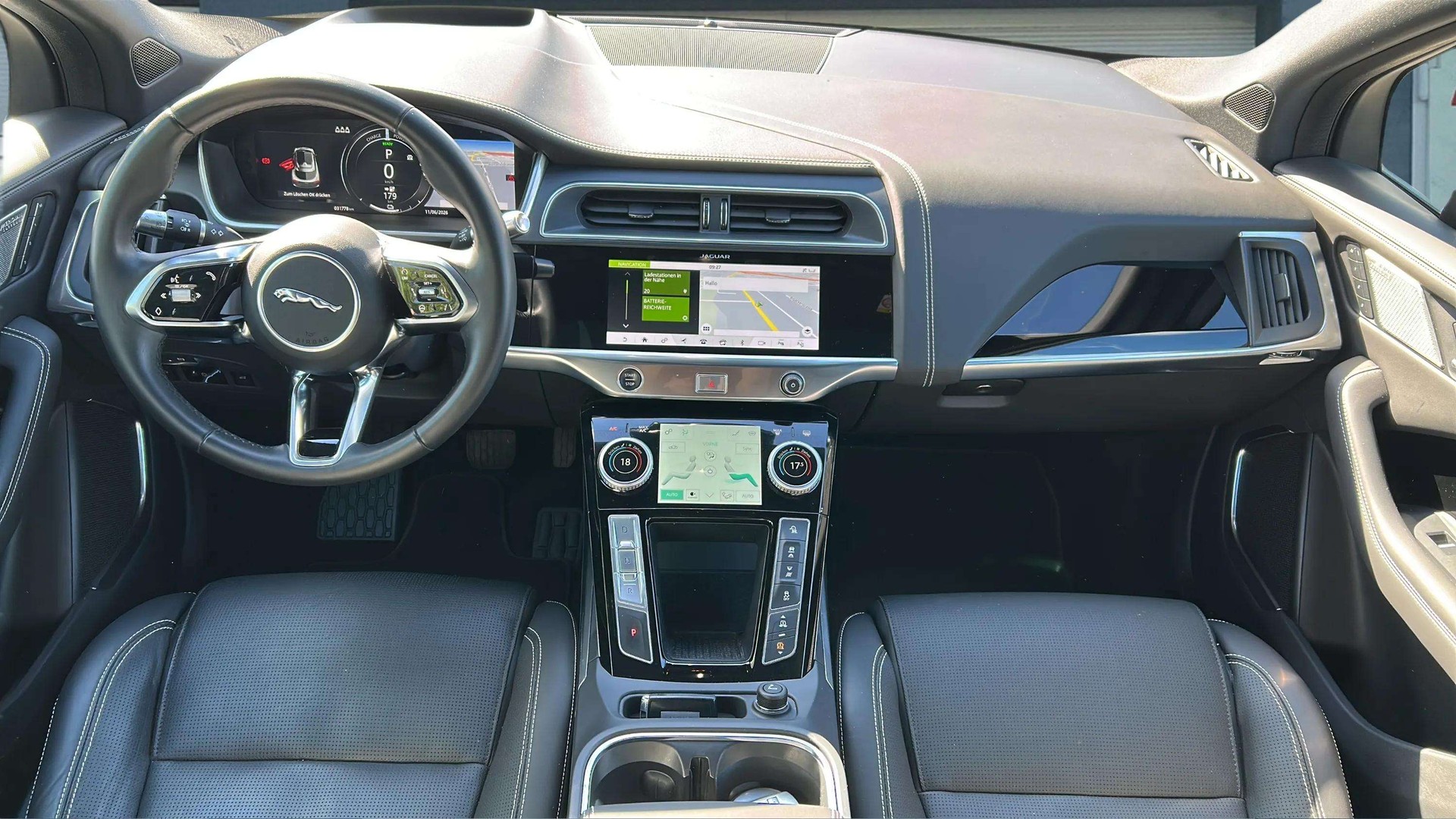 JAGUAR I-Pace EV400 HSE AWD mit Panoramadach-image-9