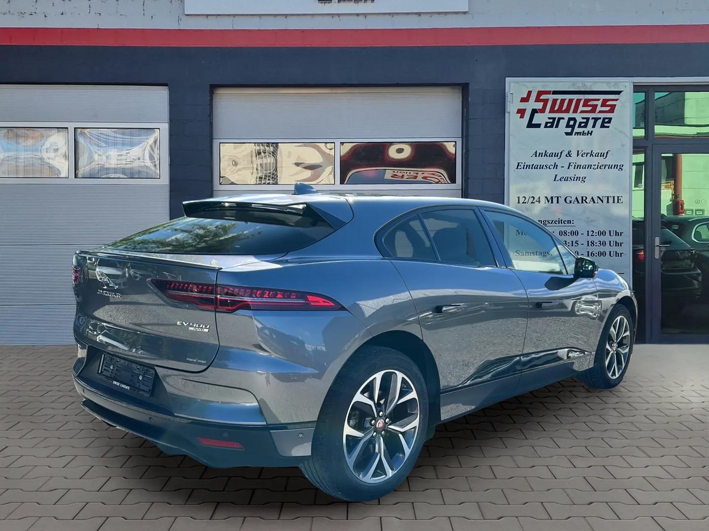 JAGUAR I-Pace EV400 HSE AWD mit Panoramadach-image-7