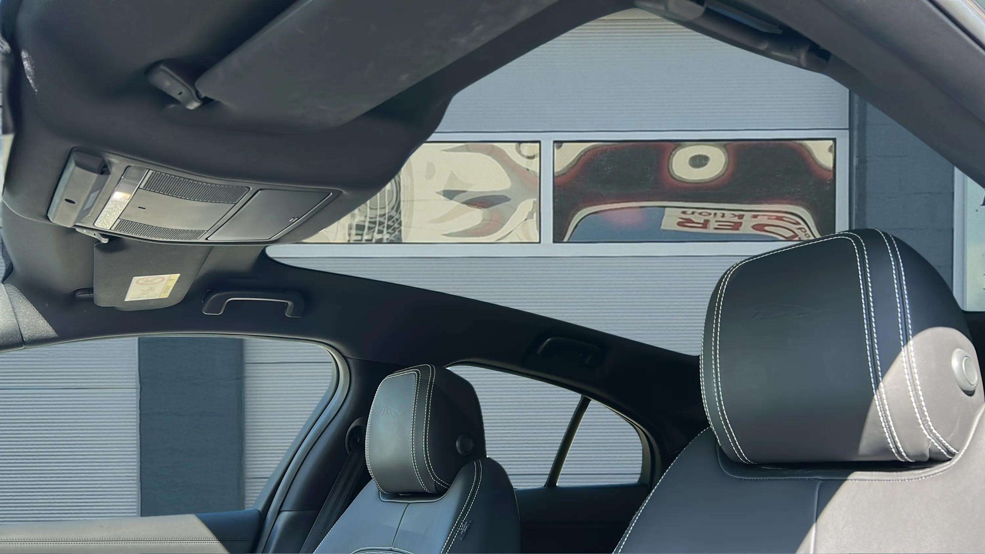 JAGUAR I-Pace EV400 HSE AWD mit Panoramadach-image-27