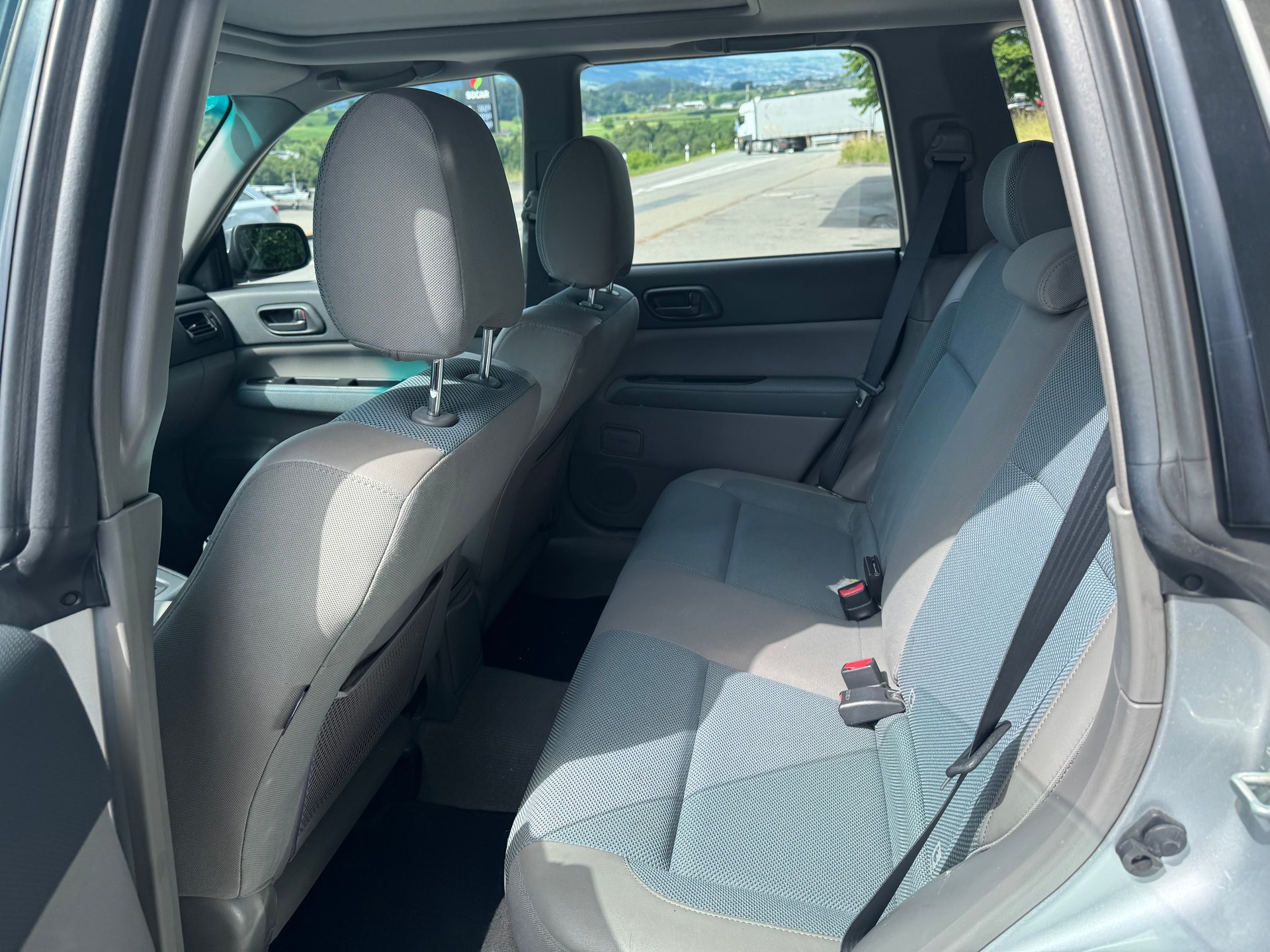 SUBARU Forester 2.0X Comfort Automatic-image-10