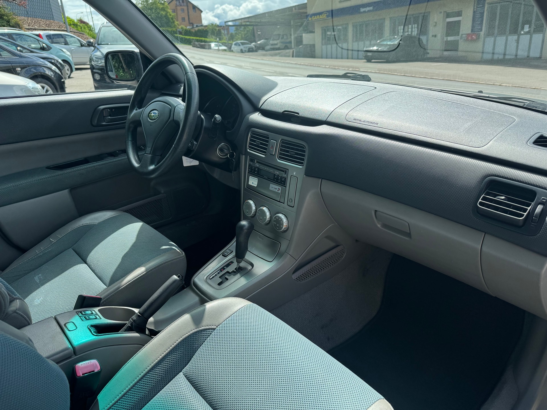 SUBARU Forester 2.0X Comfort Automatic-image-9