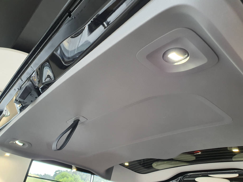 FORD Tourneo Custom 320 L1 2.0 EcoBlue 170 Active 4x4-image-17