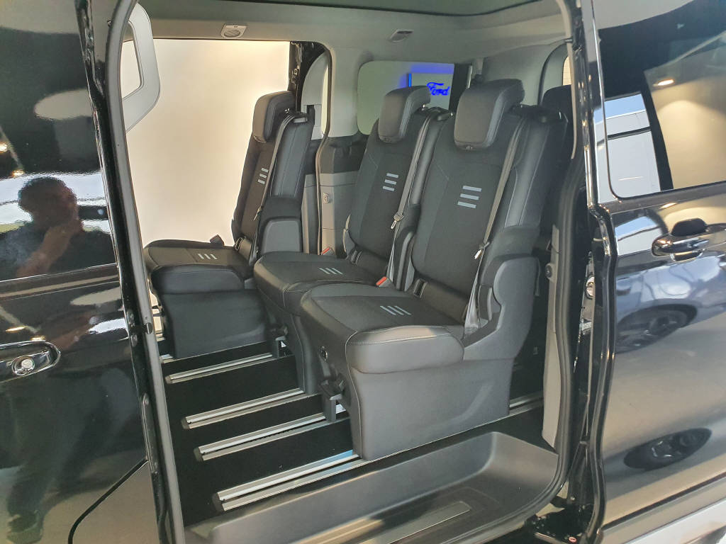 FORD Tourneo Custom 320 L1 2.0 EcoBlue 170 Active 4x4-image-18