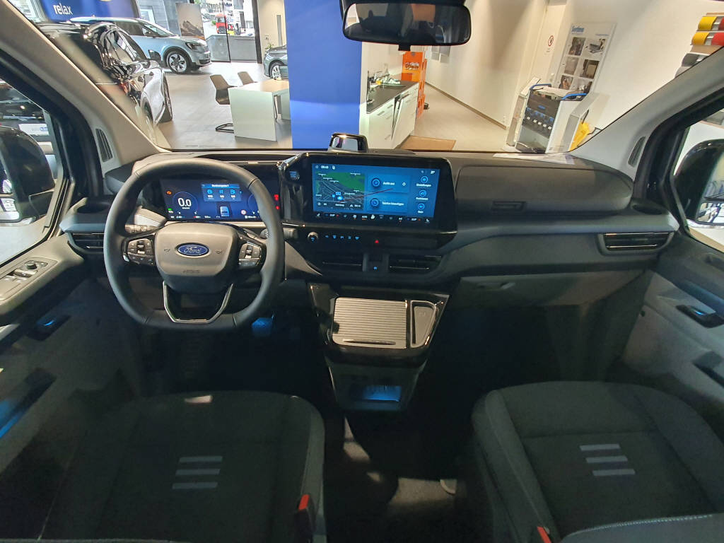 FORD Tourneo Custom 320 L1 2.0 EcoBlue 170 Active 4x4-image-19