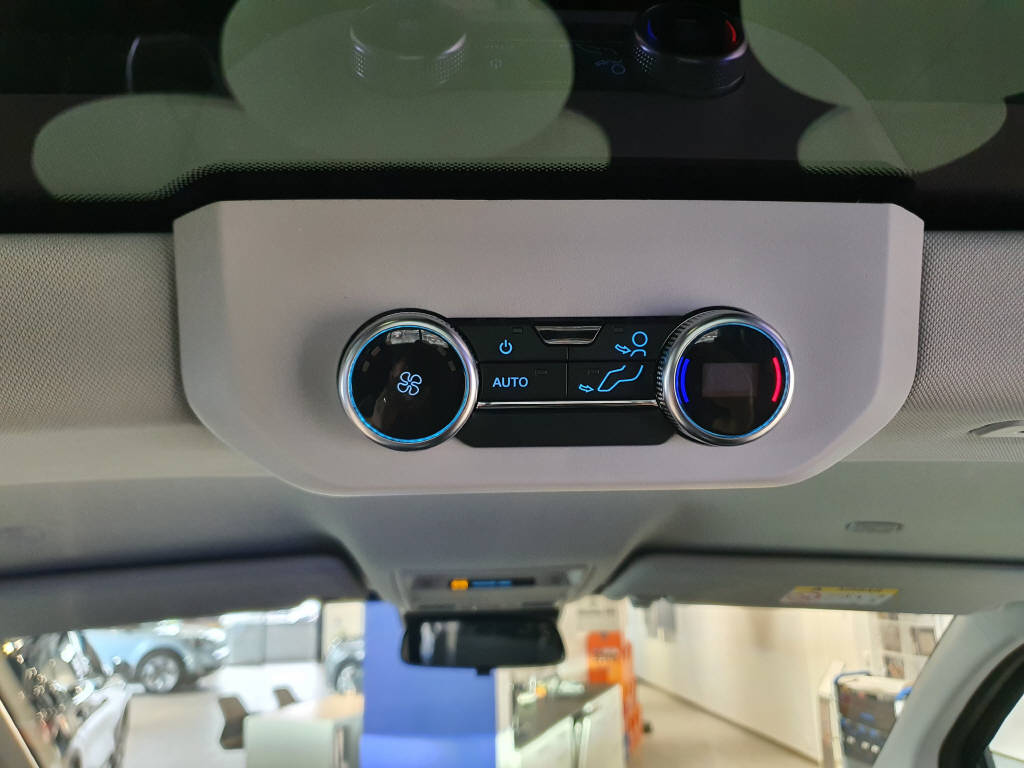 FORD Tourneo Custom 320 L1 2.0 EcoBlue 170 Active 4x4-image-20