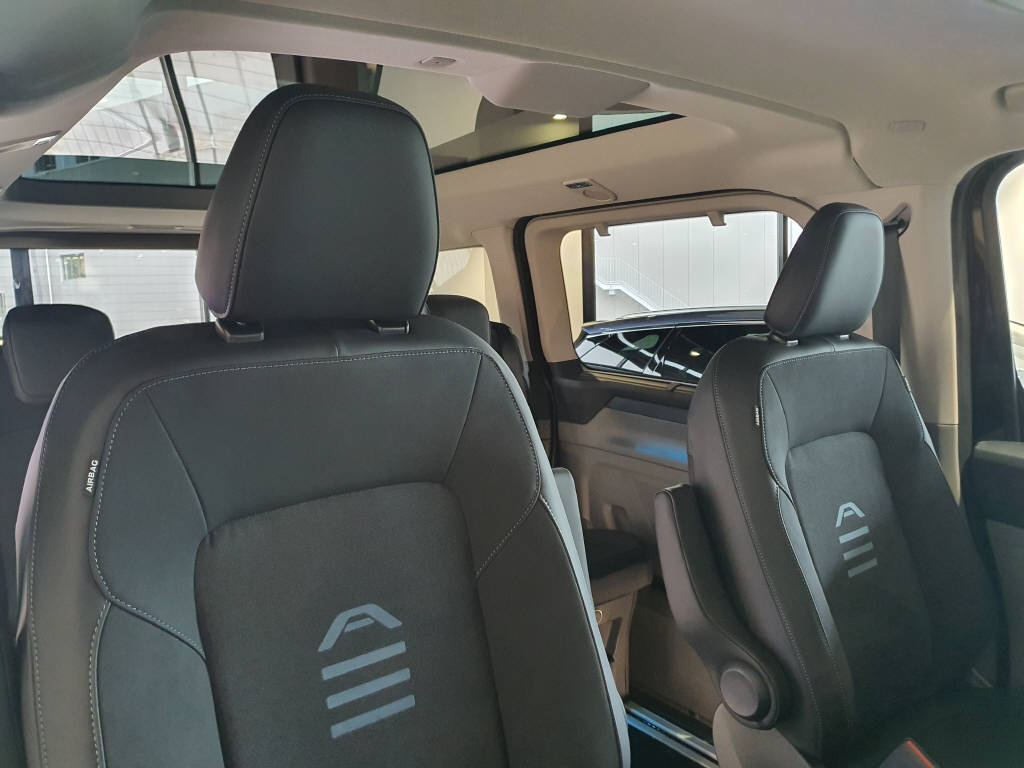 FORD Tourneo Custom 320 L1 2.0 EcoBlue 170 Active 4x4-image-13