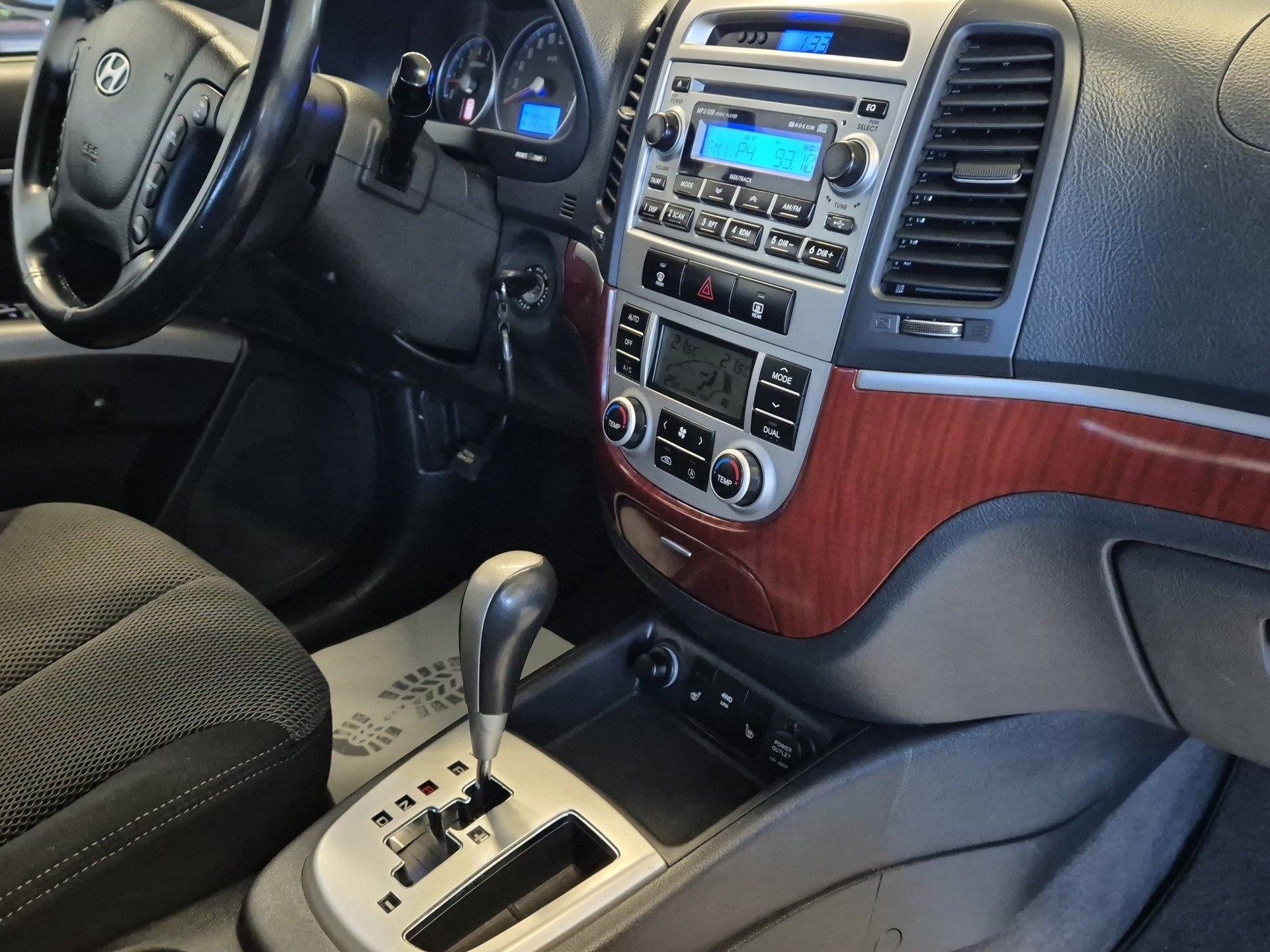 HYUNDAI Santa Fe 2.7 V6 Style 4WD, 7-PLÄTZER-image-20