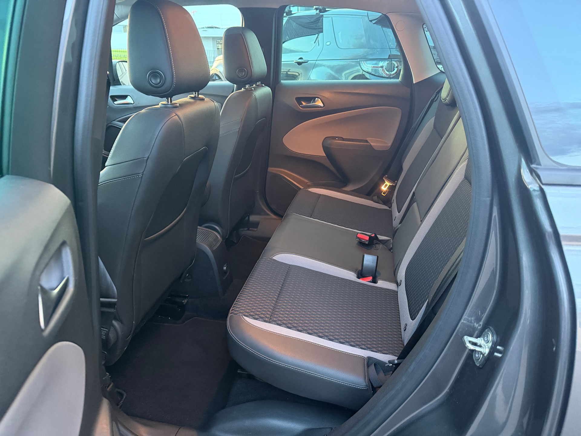 OPEL Crossland X 1.2i Ultimate Automatik-image-7