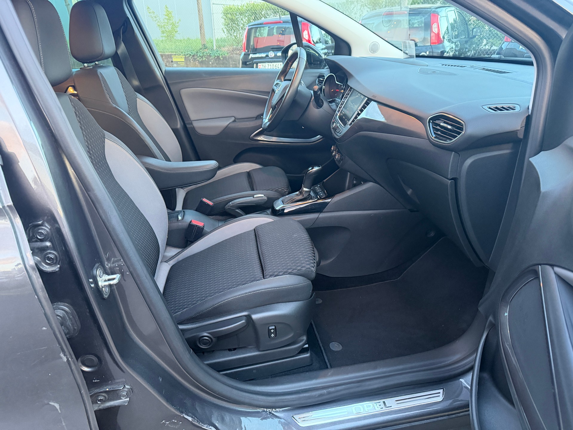 OPEL Crossland X 1.2i Ultimate Automatik-image-10