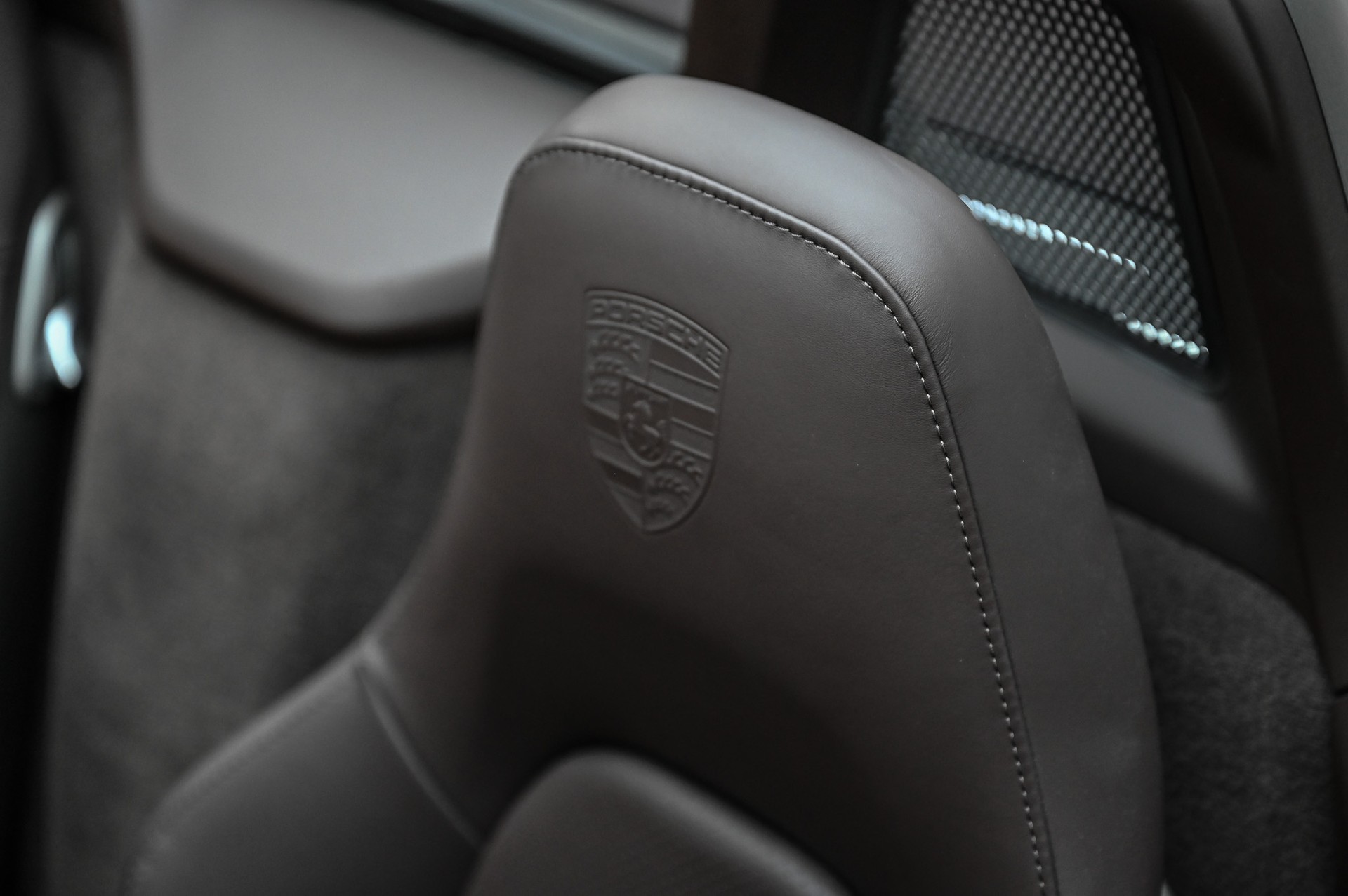 PORSCHE 718 Boxster 4.0 GTS PDK-image-23