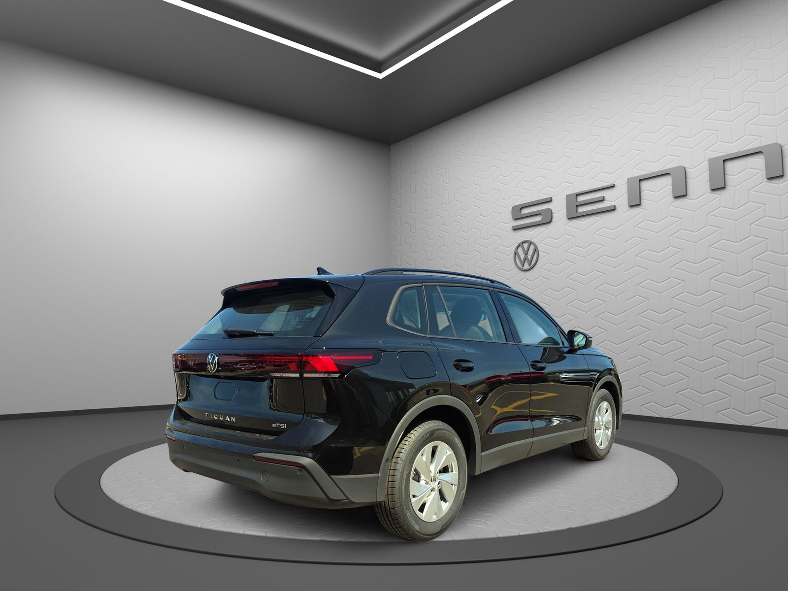 VW VW TIGUAN-image-2