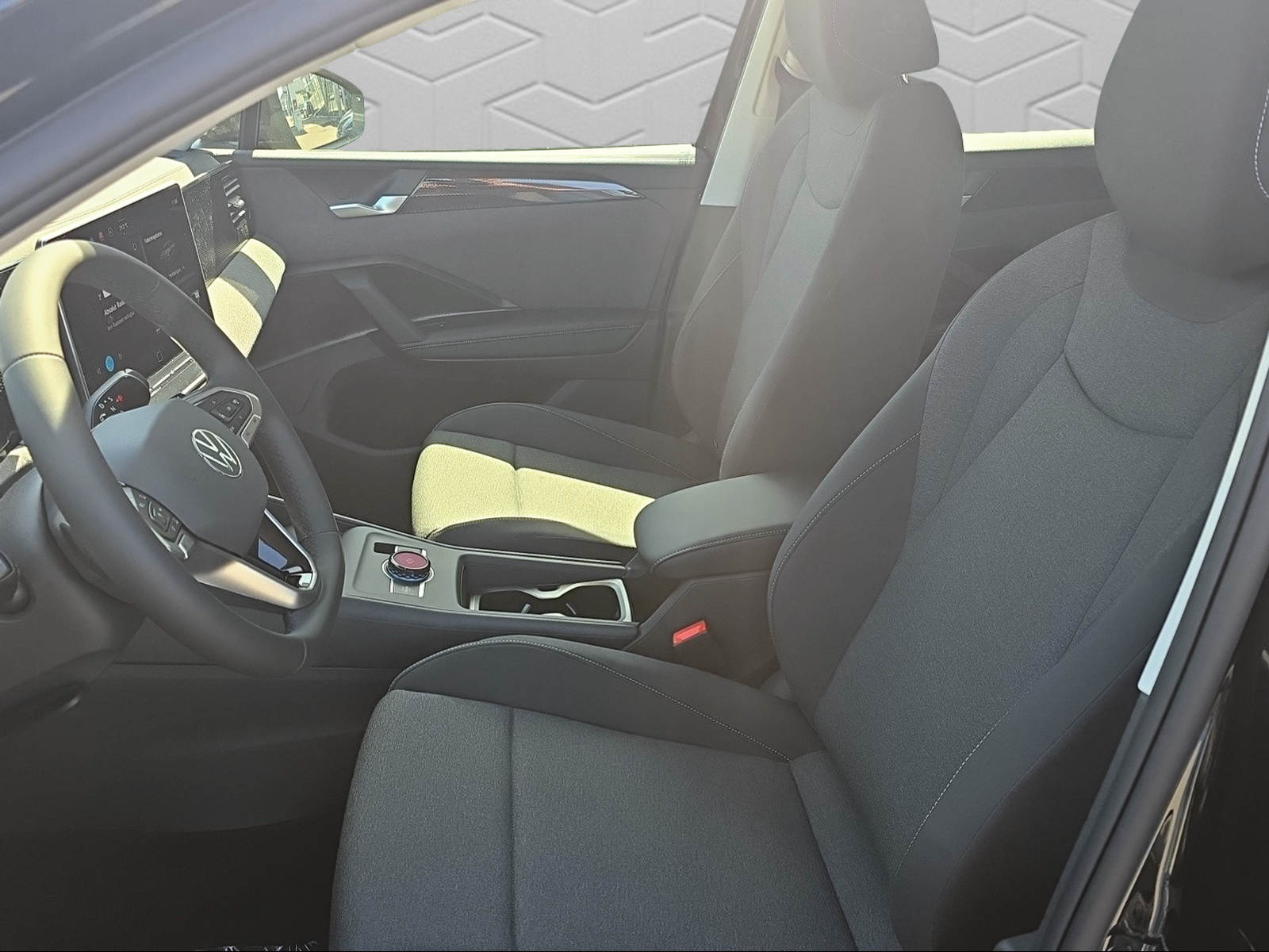 VW VW TIGUAN-image-6