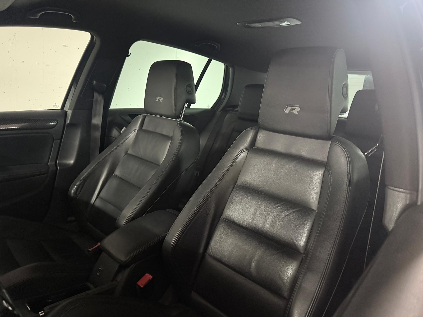 VW Golf 2.0 TSI R 4Motion DSG-image-11