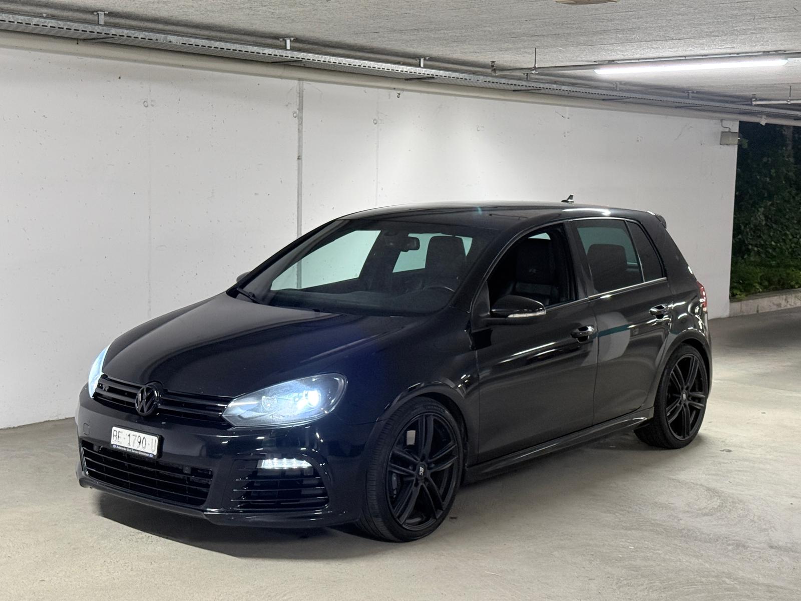 VW Golf 2.0 TSI R 4Motion DSG-image-1