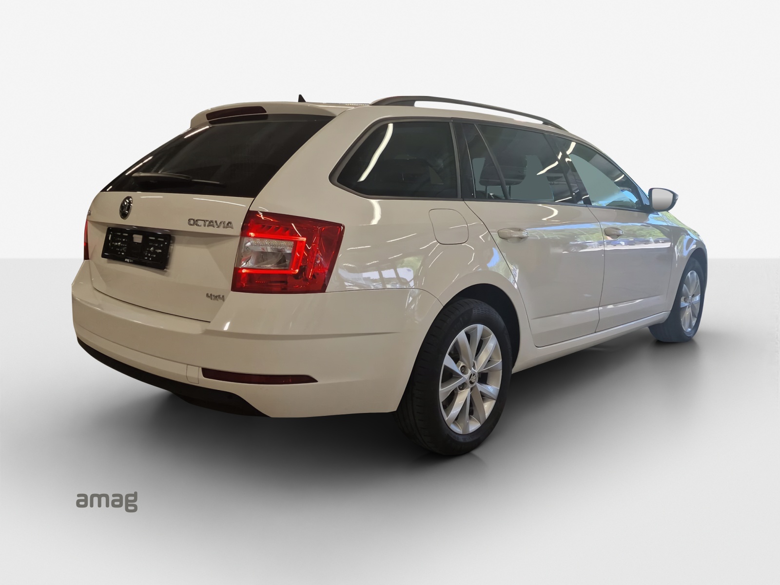 SKODA Octavia Combi 2.0 TDI Ambition 4x4 DSG-image-4