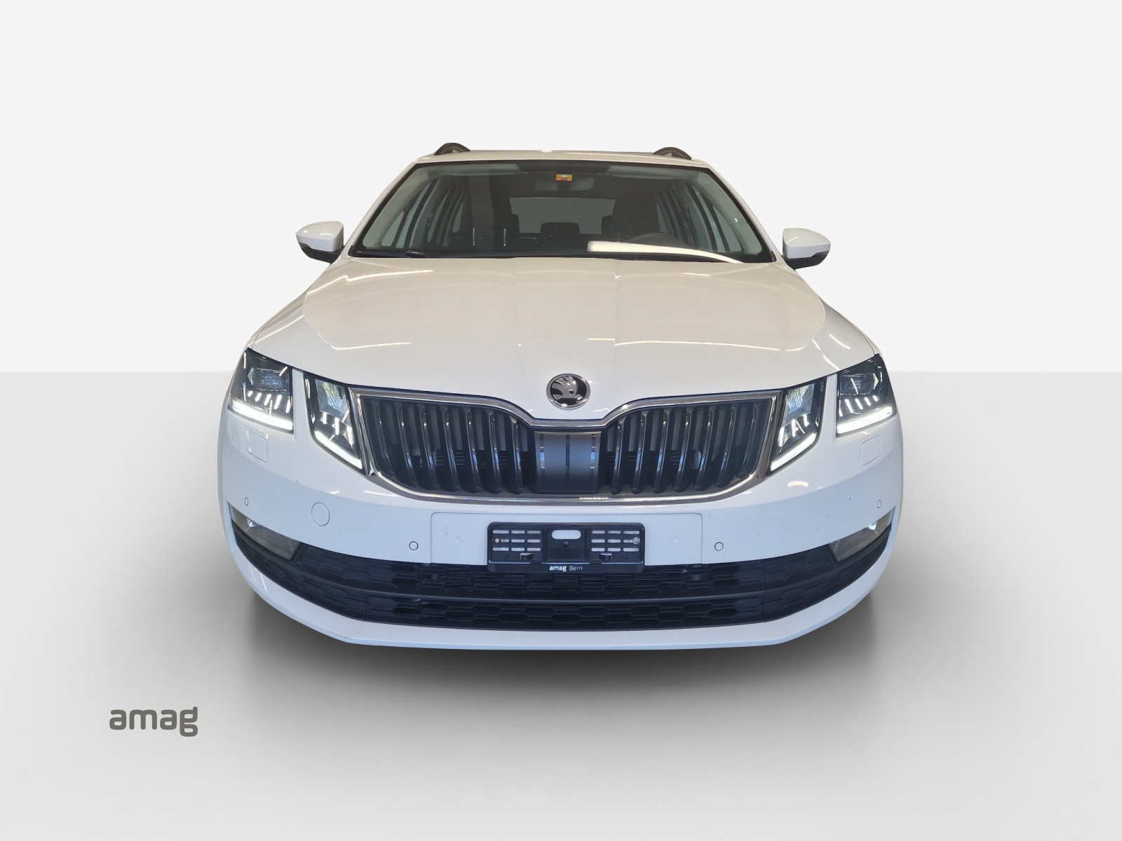 SKODA Octavia Combi 2.0 TDI Ambition 4x4 DSG-image-6