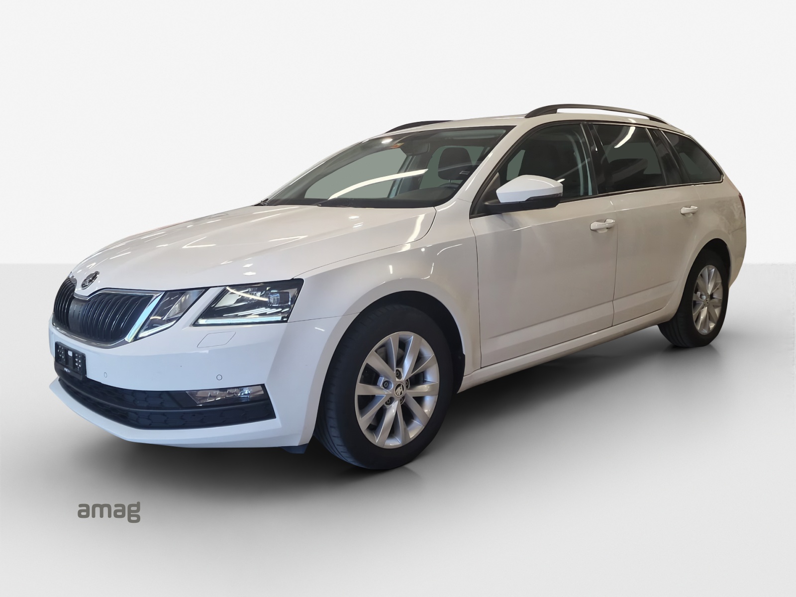 SKODA Octavia Combi 2.0 TDI Ambition 4x4 DSG-image-0