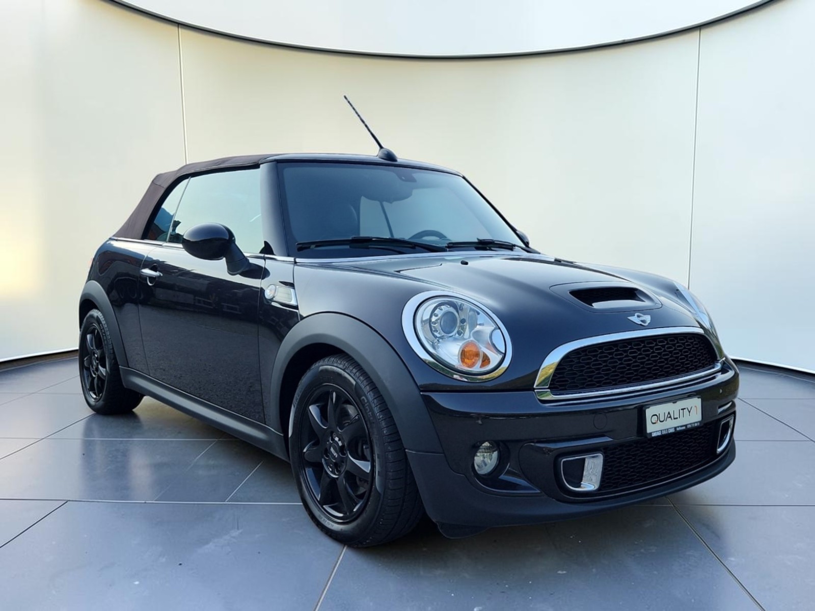MINI Cooper S Cabriolet Steptronic-image-1
