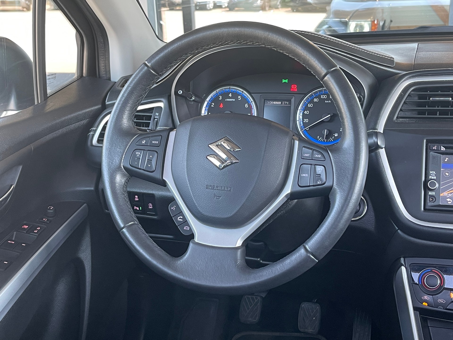 SUZUKI SX4 S-Cross 1.6 16V Sergio Cellano Top 4WD-image-8