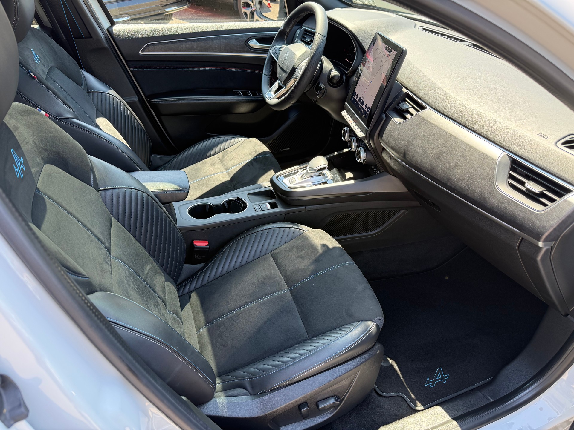 RENAULT Arkana 1.3 TCe Esprit Alpine EDC-image-9