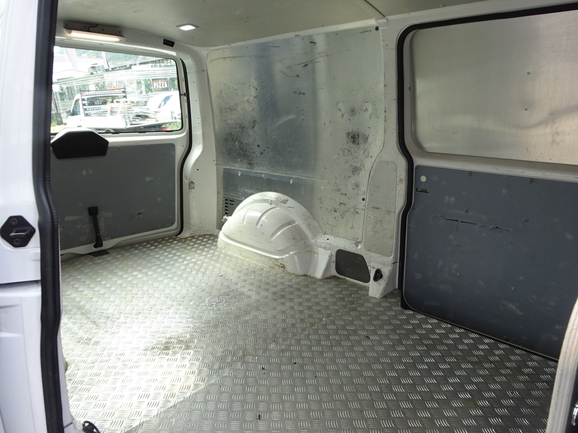 VW T6.1 2.0 TDI 4Motion-image-27