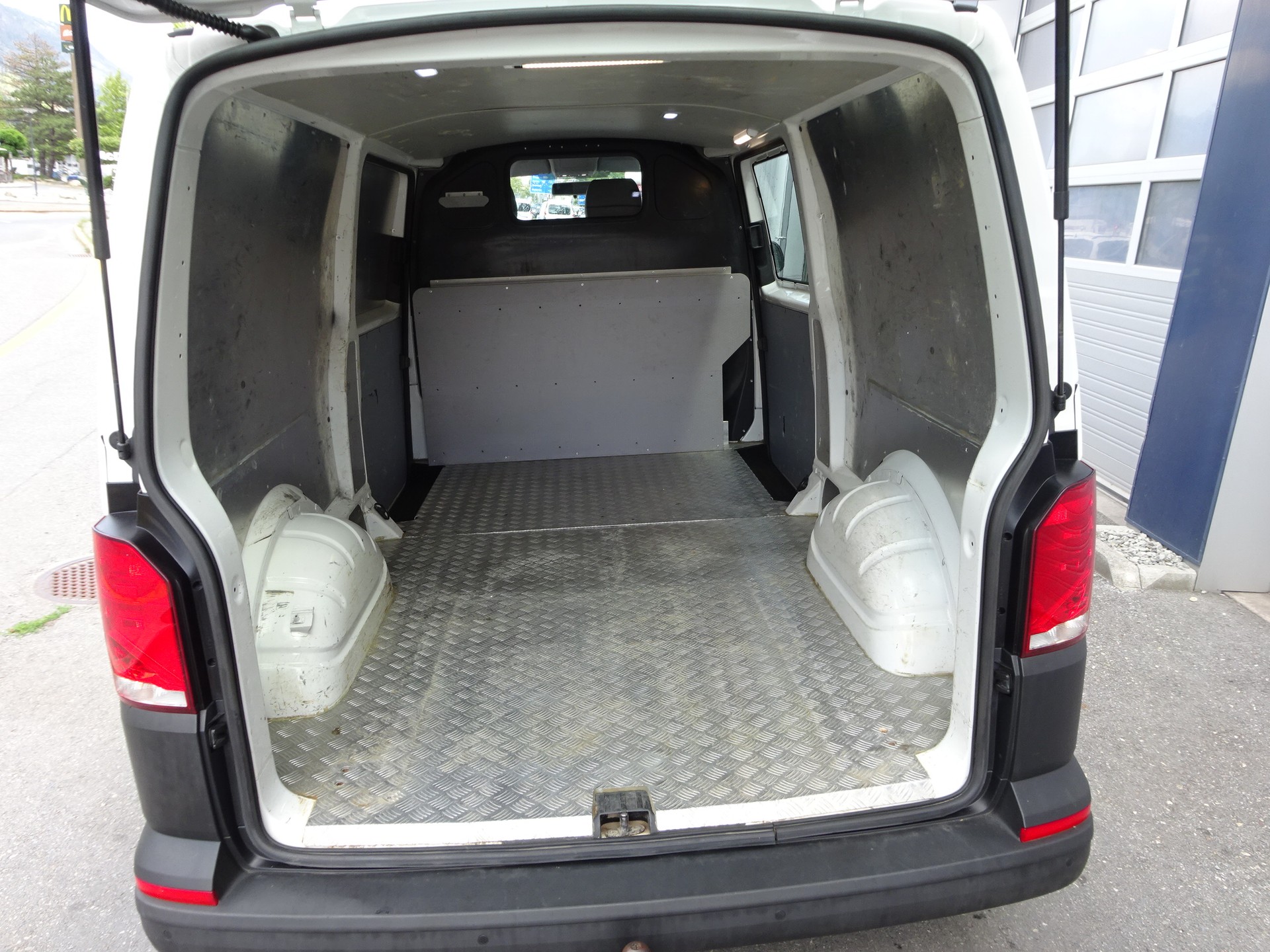 VW T6.1 2.0 TDI 4Motion-image-30
