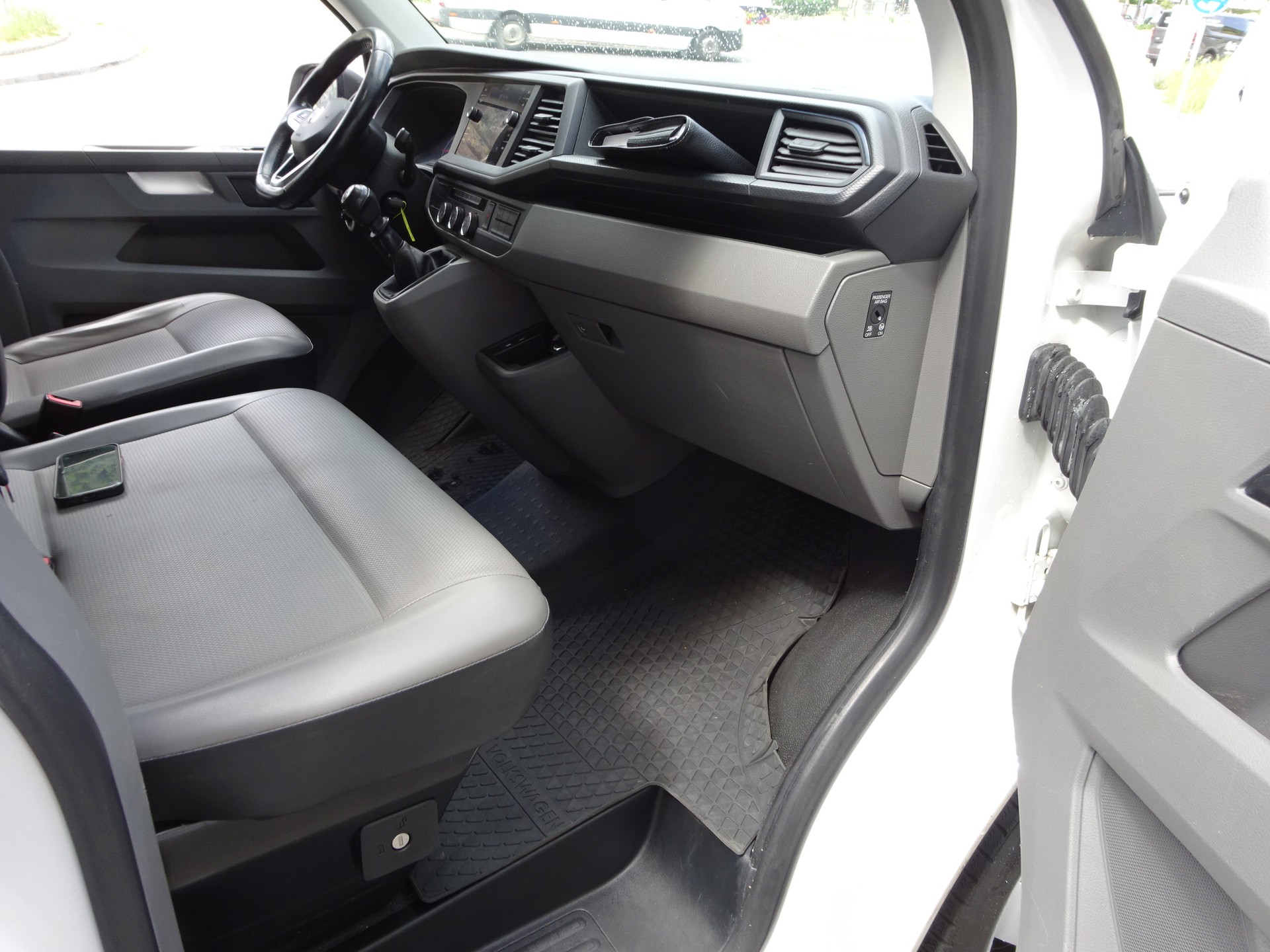 VW T6.1 2.0 TDI 4Motion-image-25