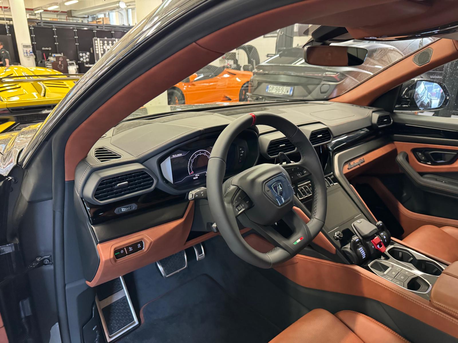 LAMBORGHINI 4.0 S-image-2