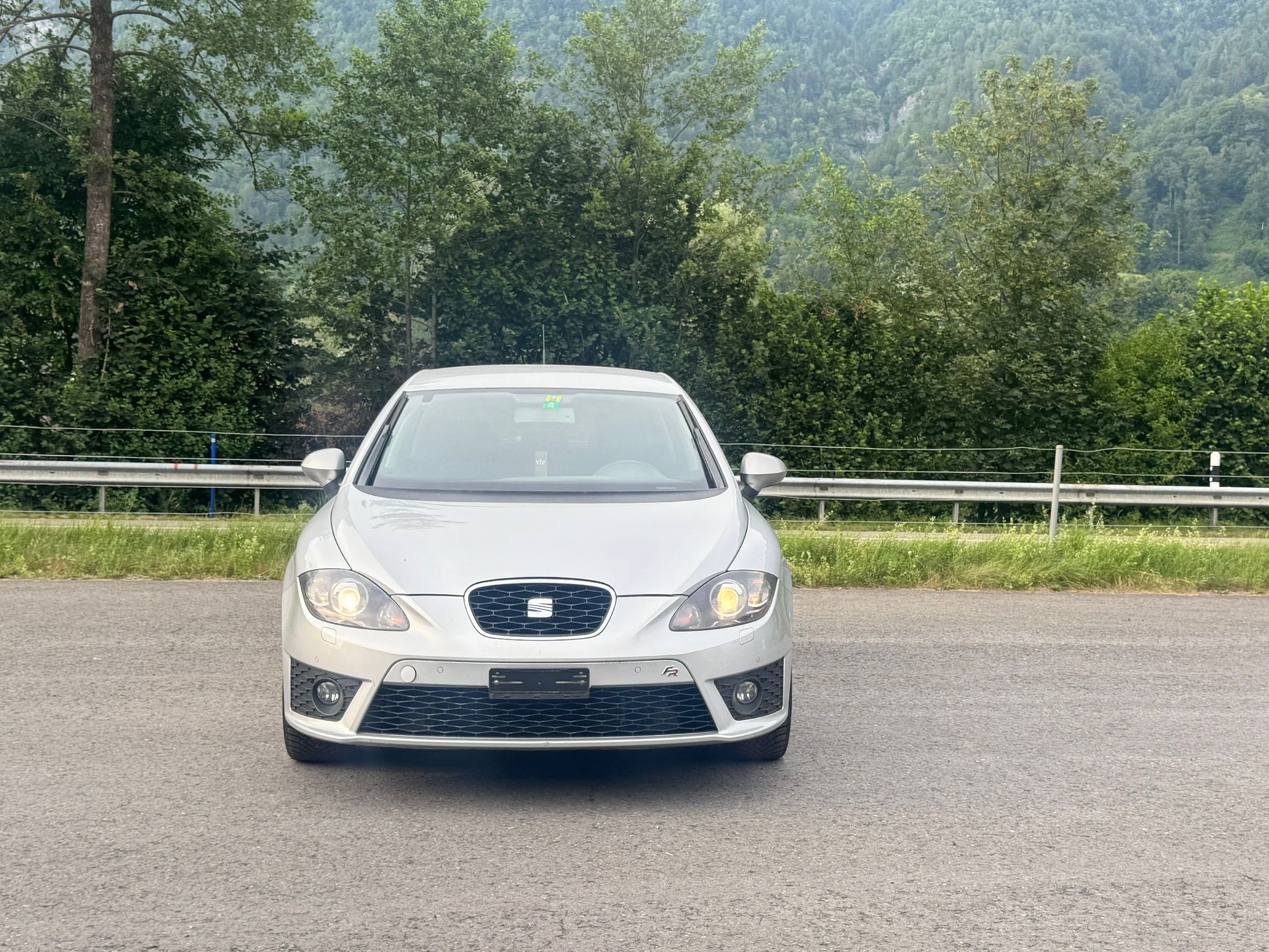 SEAT Leon 1.8 TSI FR Advantage DSG-image-1