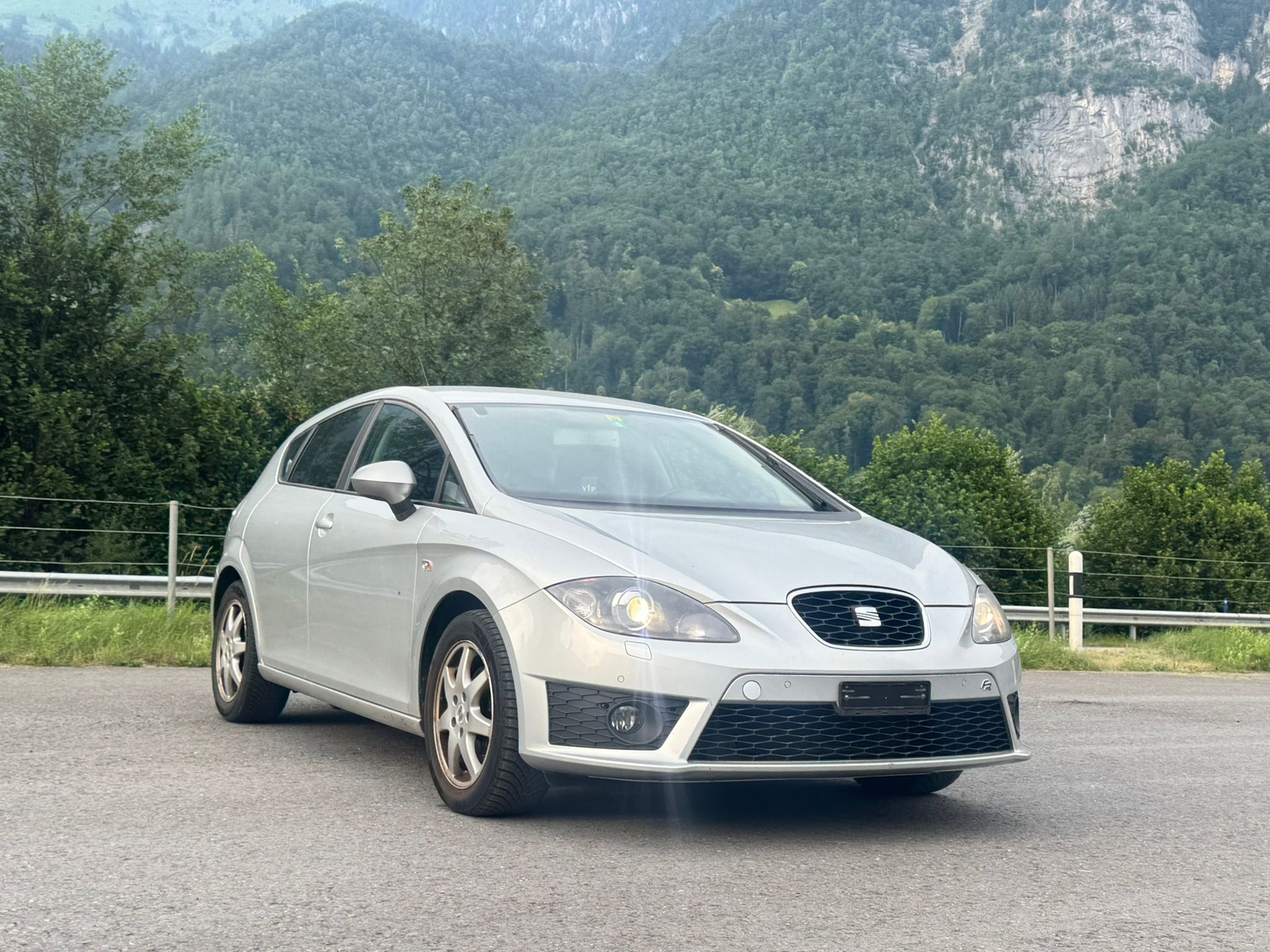 SEAT Leon 1.8 TSI FR Advantage DSG-image-2