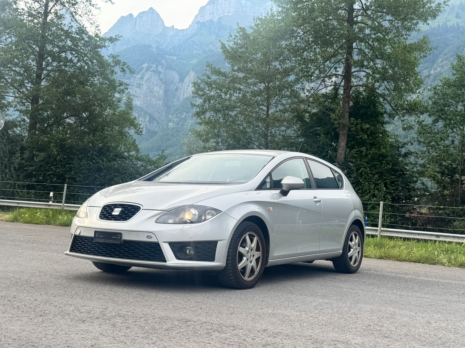 SEAT Leon 1.8 TSI FR Advantage DSG-image-0