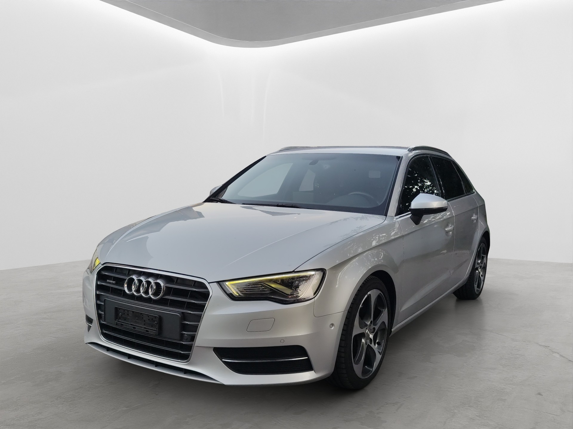 AUDI A3 Sportback 1.8 TFSI Attraction quattro S-tronic-image-0