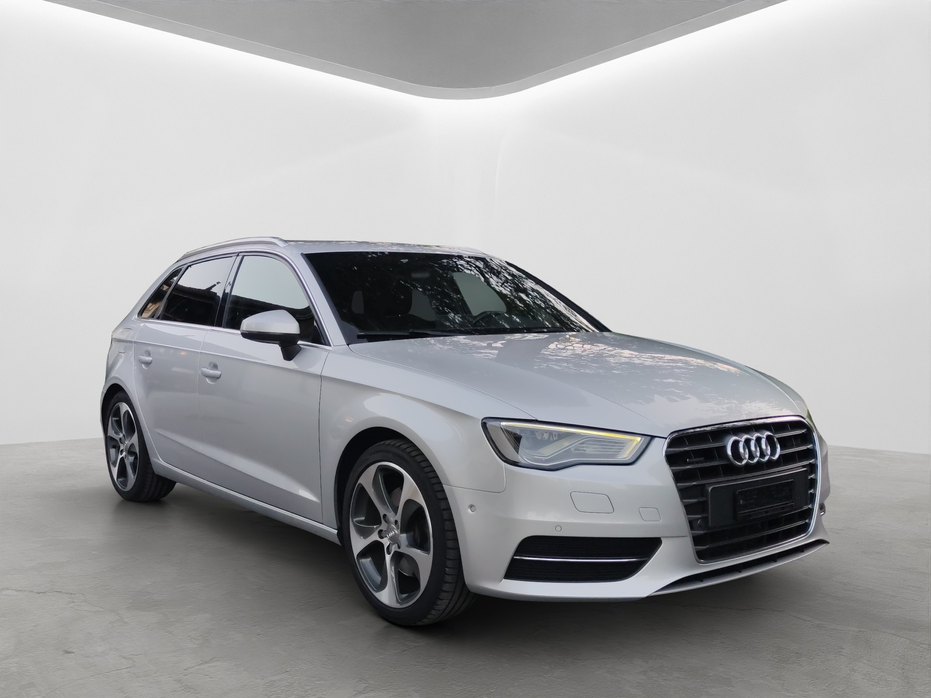 AUDI A3 Sportback 1.8 TFSI Attraction quattro S-tronic-image-10