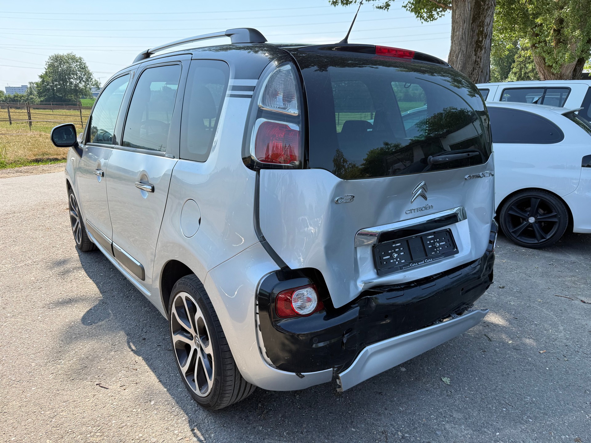 CITROEN C3 Picasso 1.2 Pure Tech Exclusive-image-3