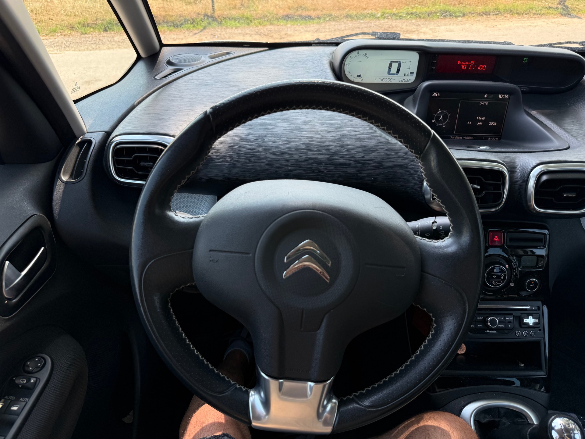 CITROEN C3 Picasso 1.2 Pure Tech Exclusive-image-13