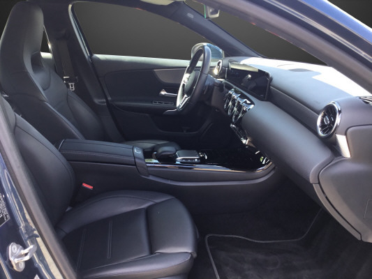 MERCEDES-BENZ A 180-image-8