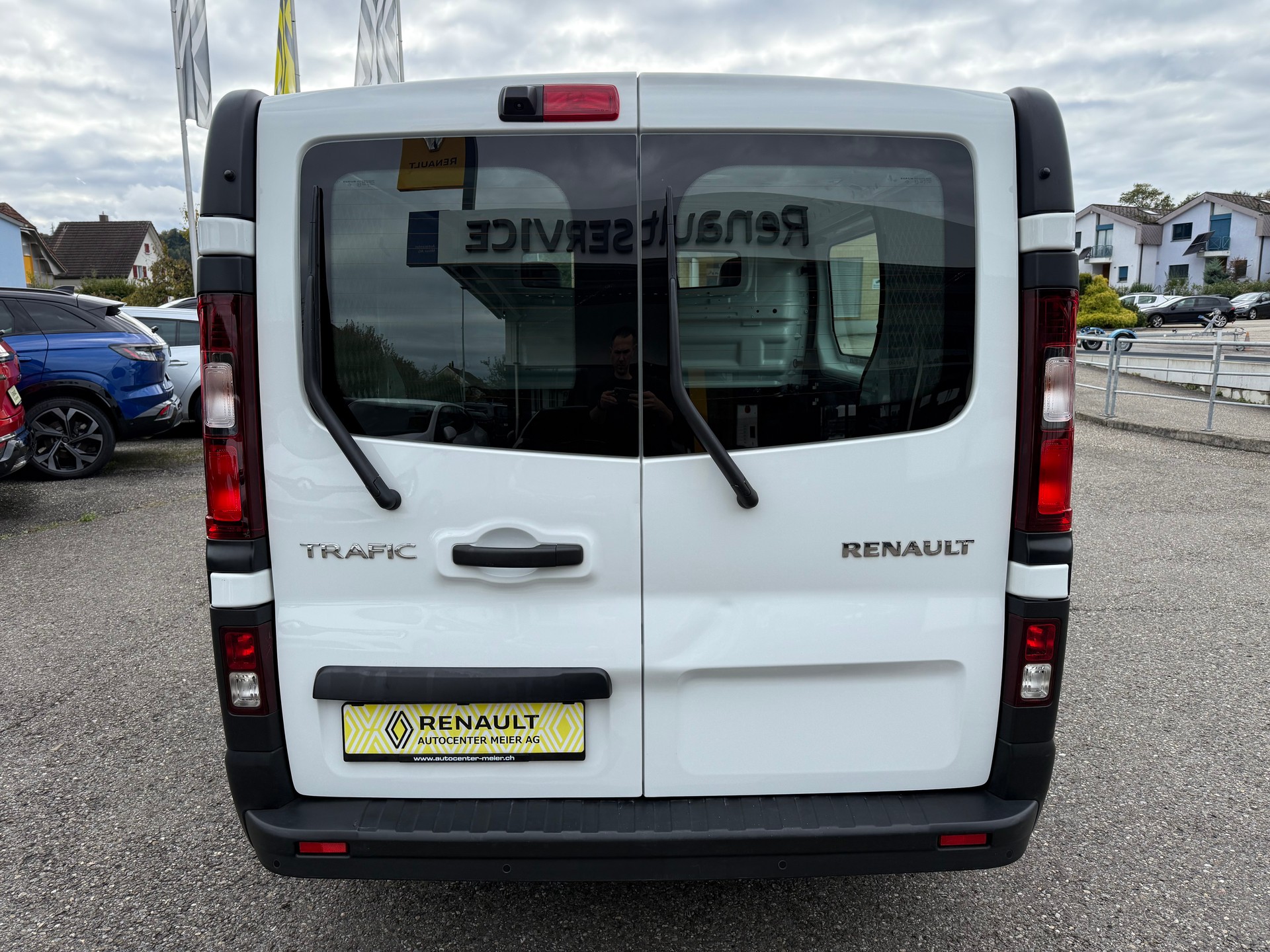 RENAULT Trafic 2.0 Energy dCi 120 3.5t Business L1H1-image-4