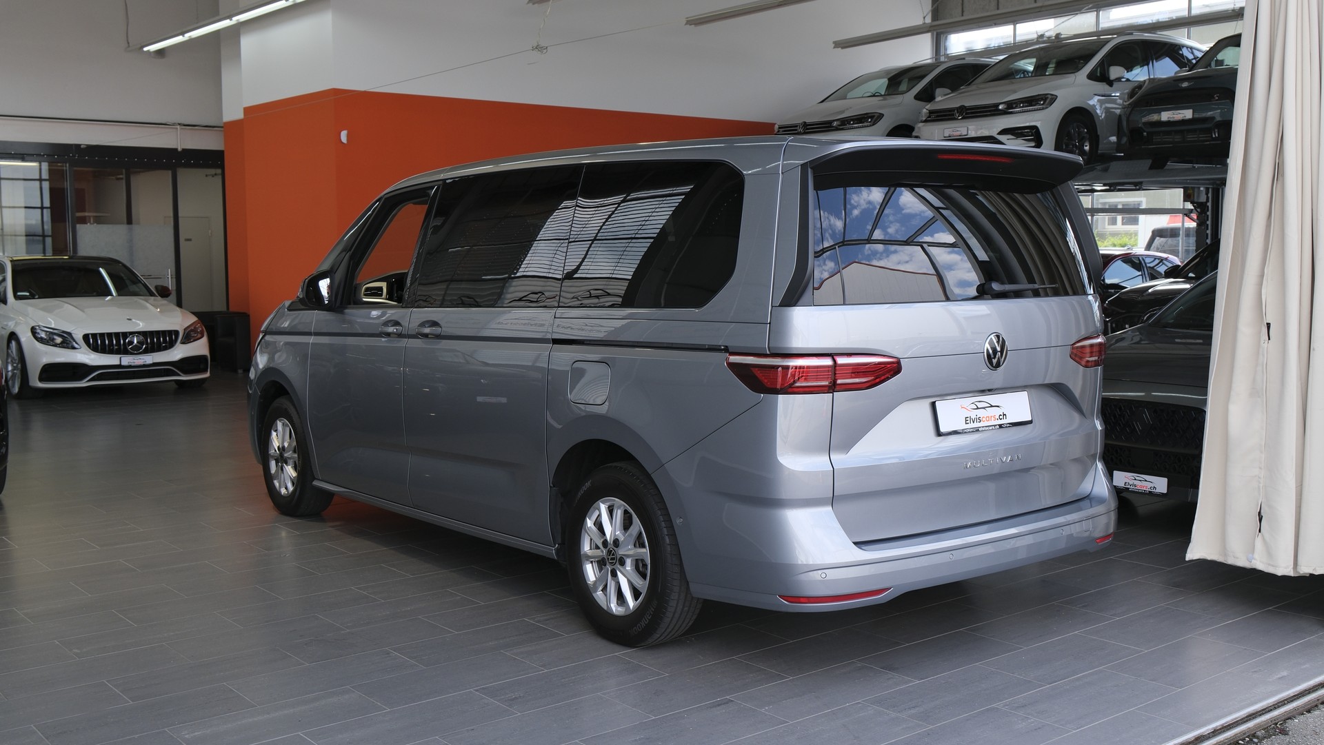 VW Multivan 2.0 TDI Life DSG Lang " 8 Sitzplätze "-image-14