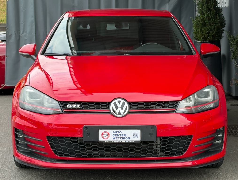 VW Golf VII 2.0 TSi GTI-image-0