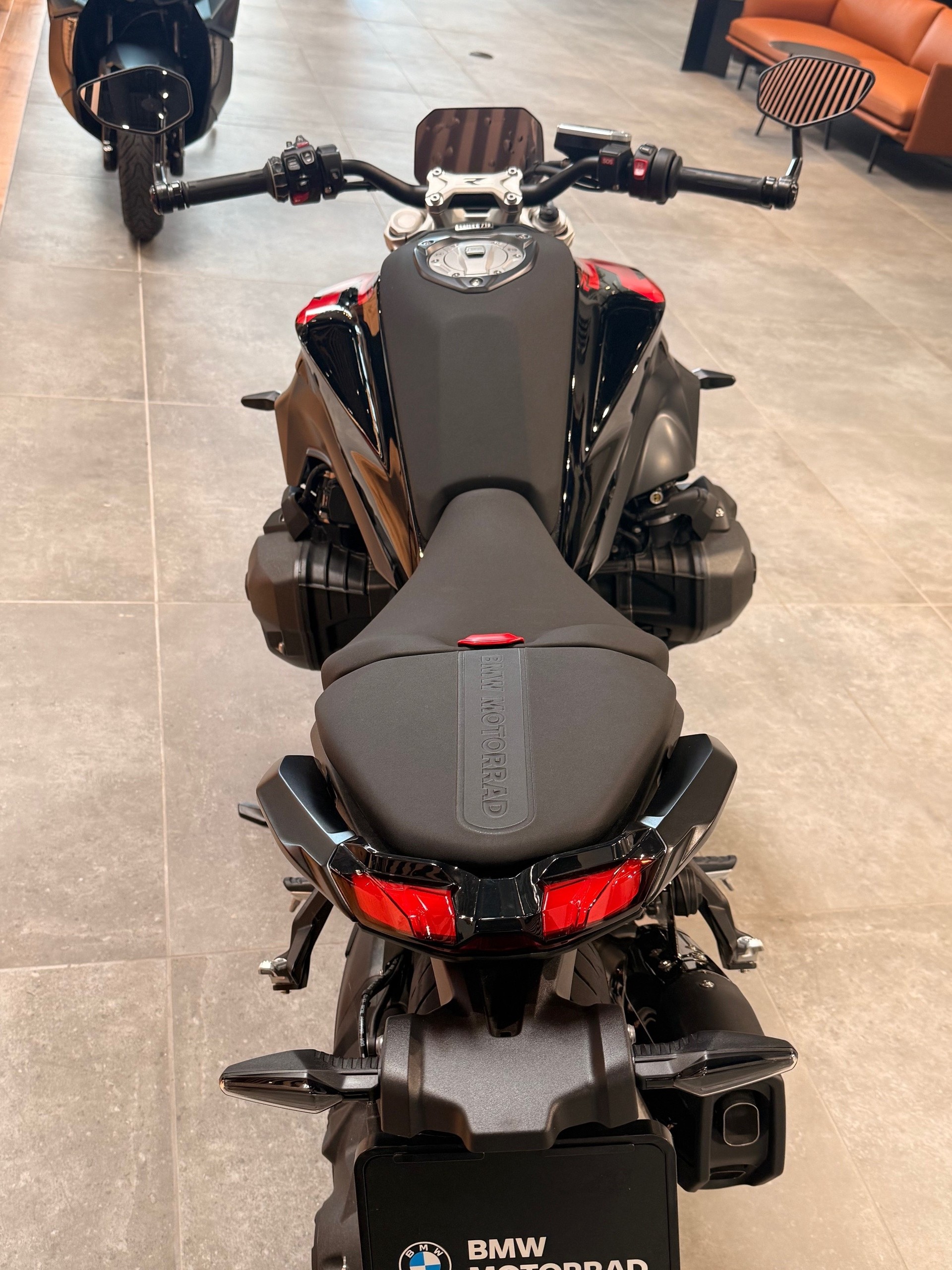 BMW R 1300 R-image-6