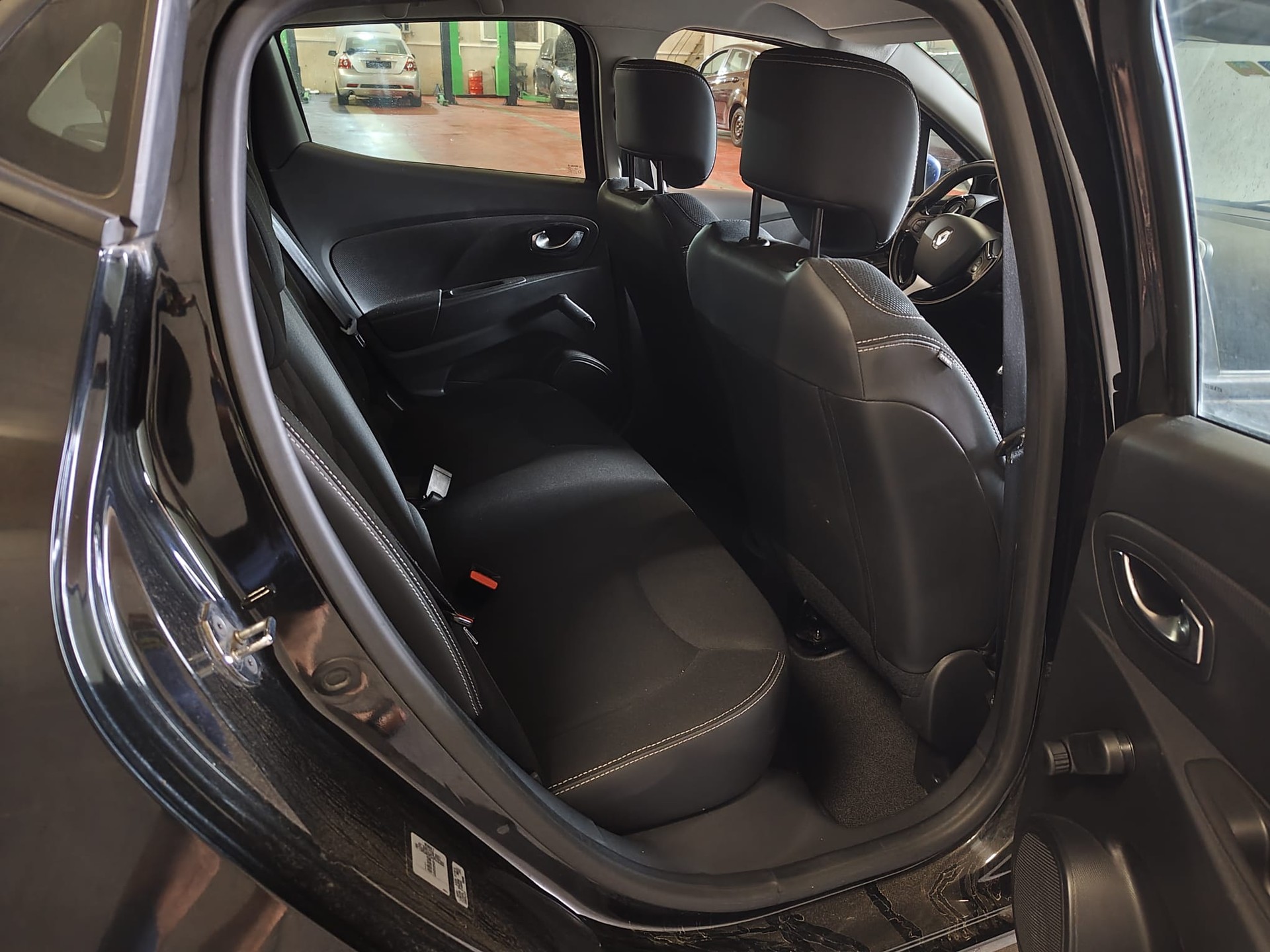 RENAULT Clio 90-image-11