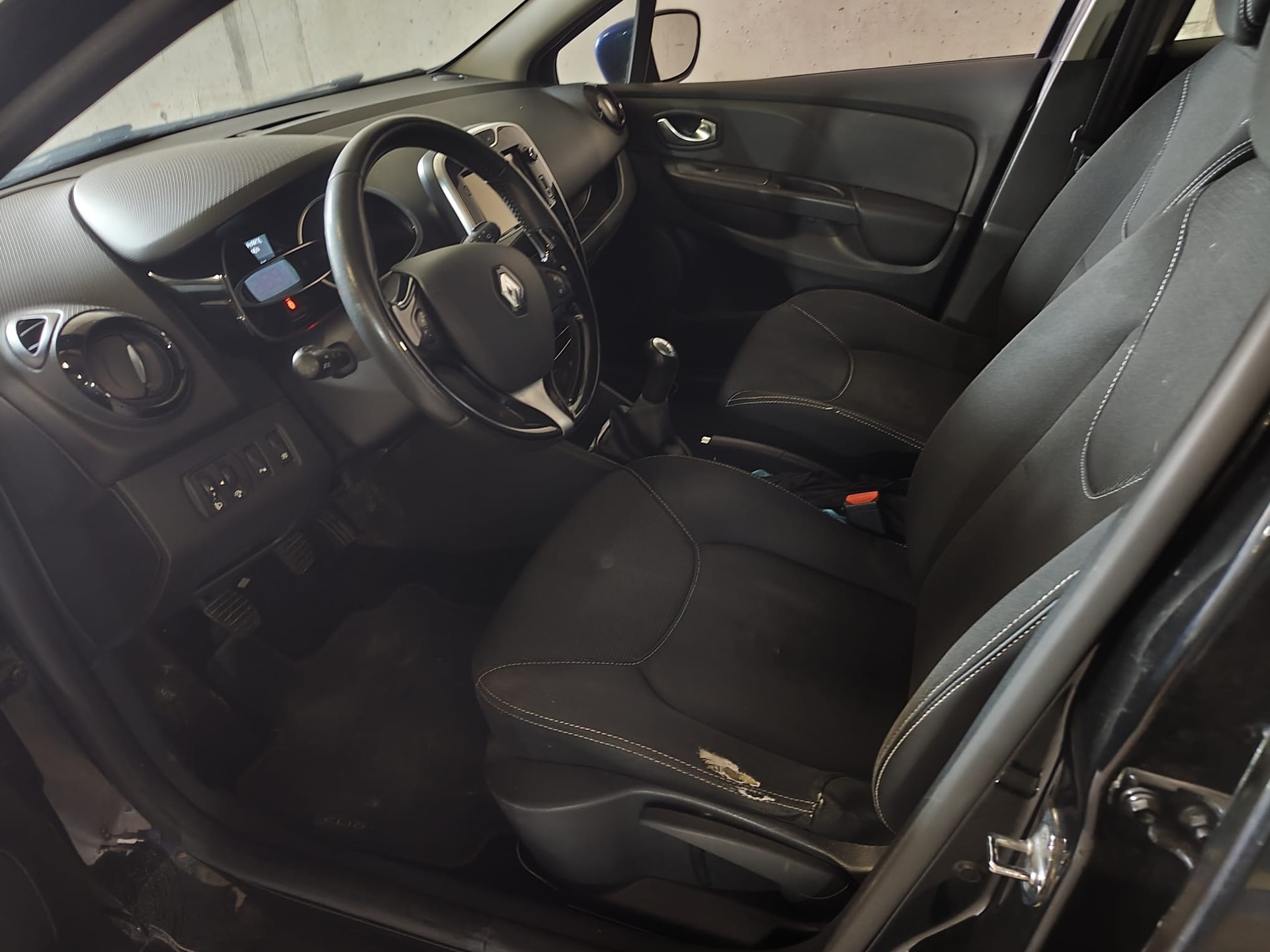 RENAULT Clio 90-image-6