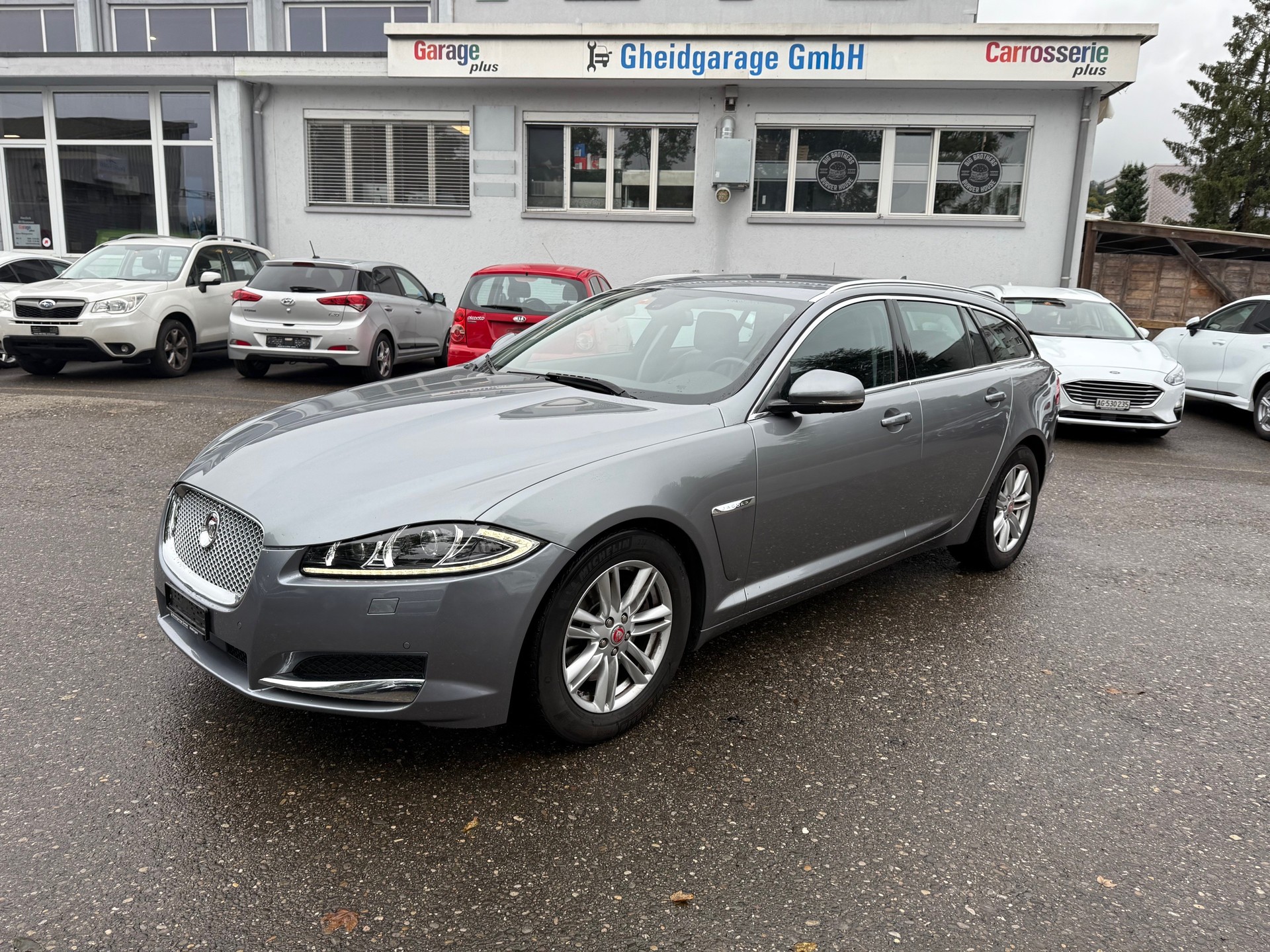 JAGUAR XF Sportbrake 2.2d Luxury-image-1
