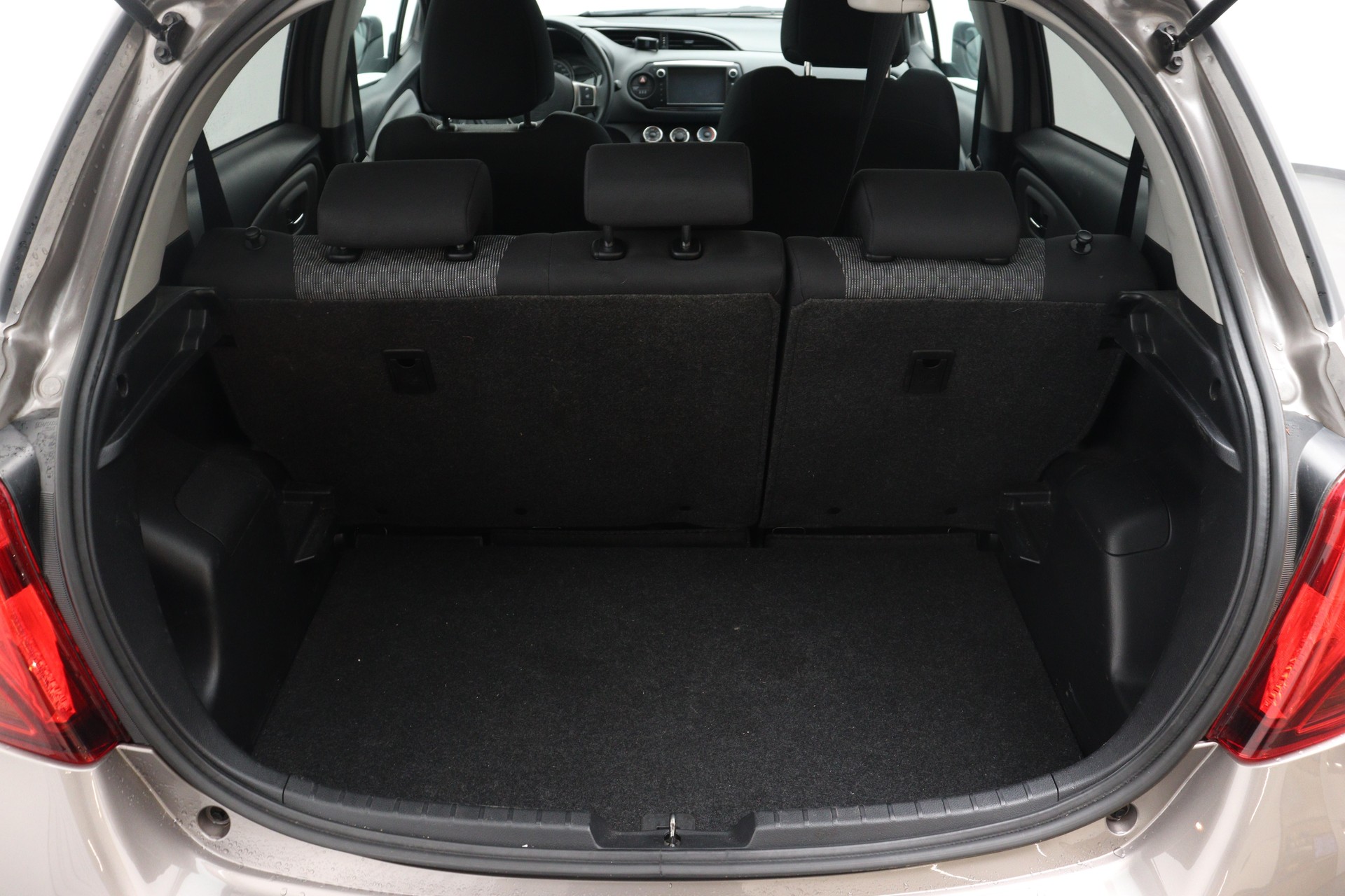 TOYOTA Yaris 1.33 VVT-i Trend-image-9