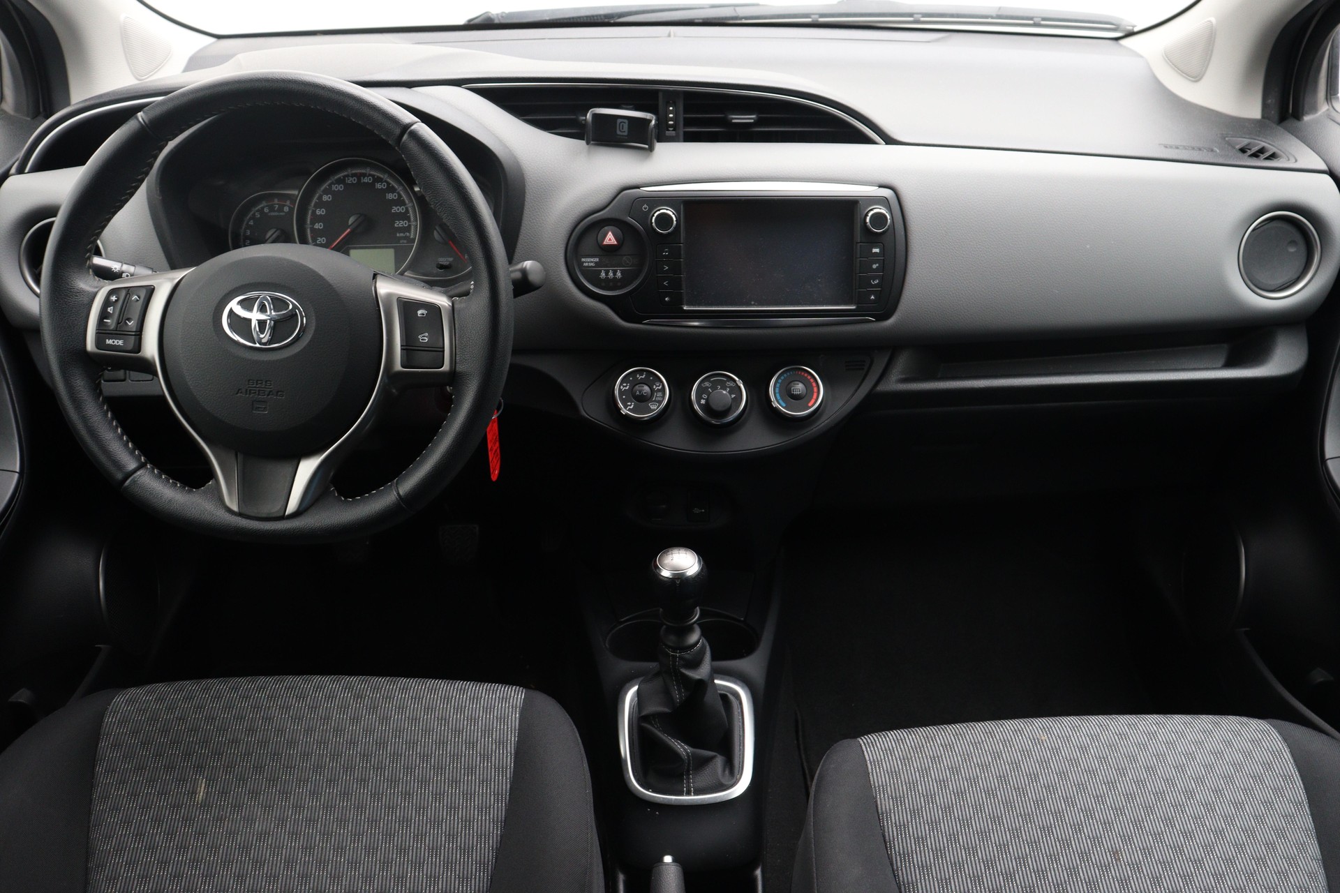 TOYOTA Yaris 1.33 VVT-i Trend-image-6