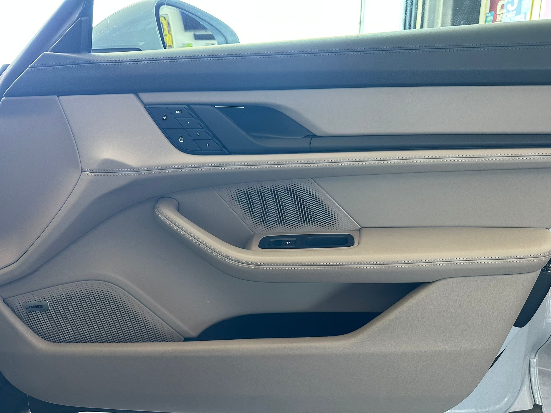 PORSCHE Taycan Sport Turismo Performance Plus 93,4kWh-image-17