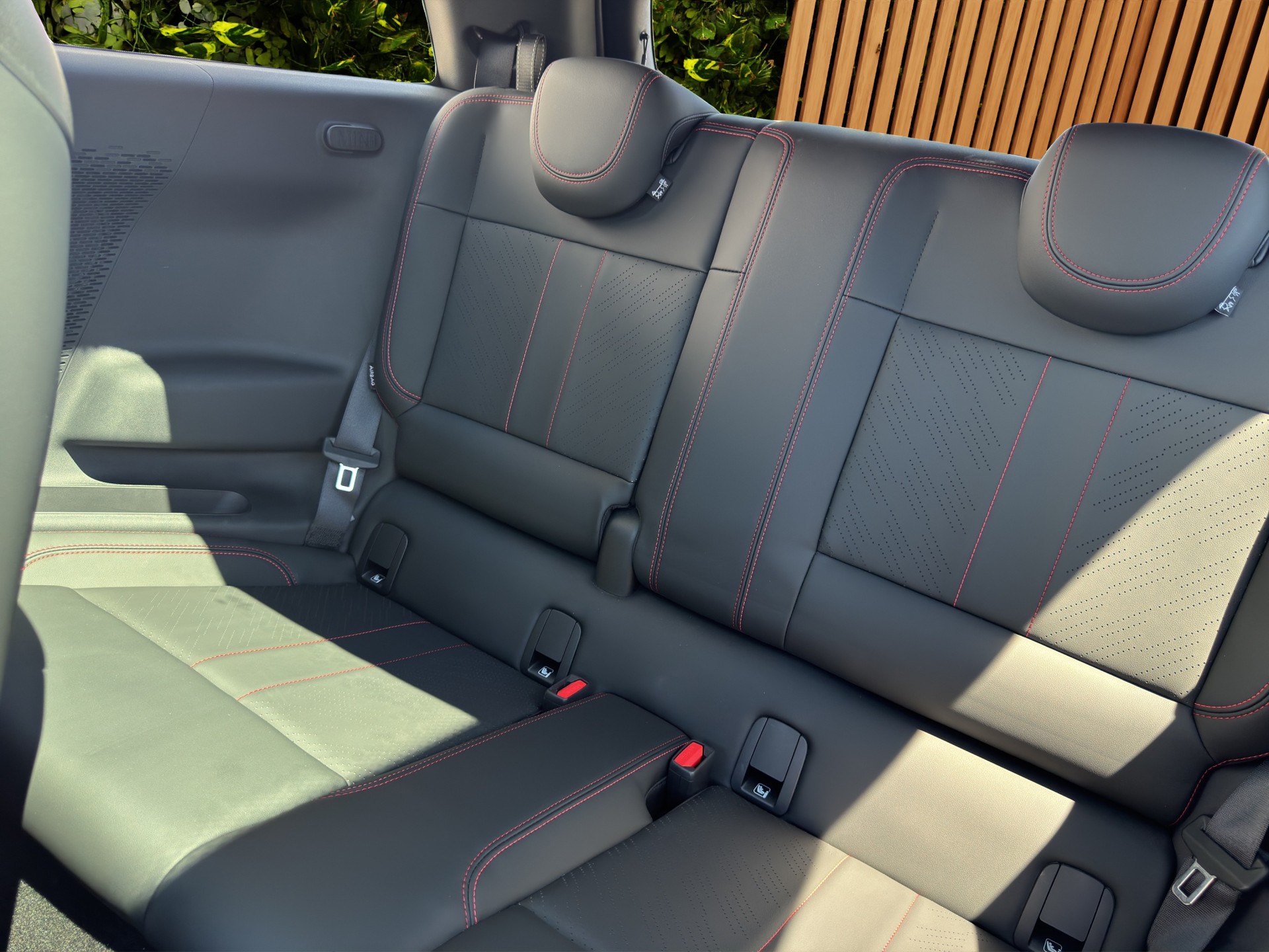 MINI Mini J01 Cooper SE-image-14