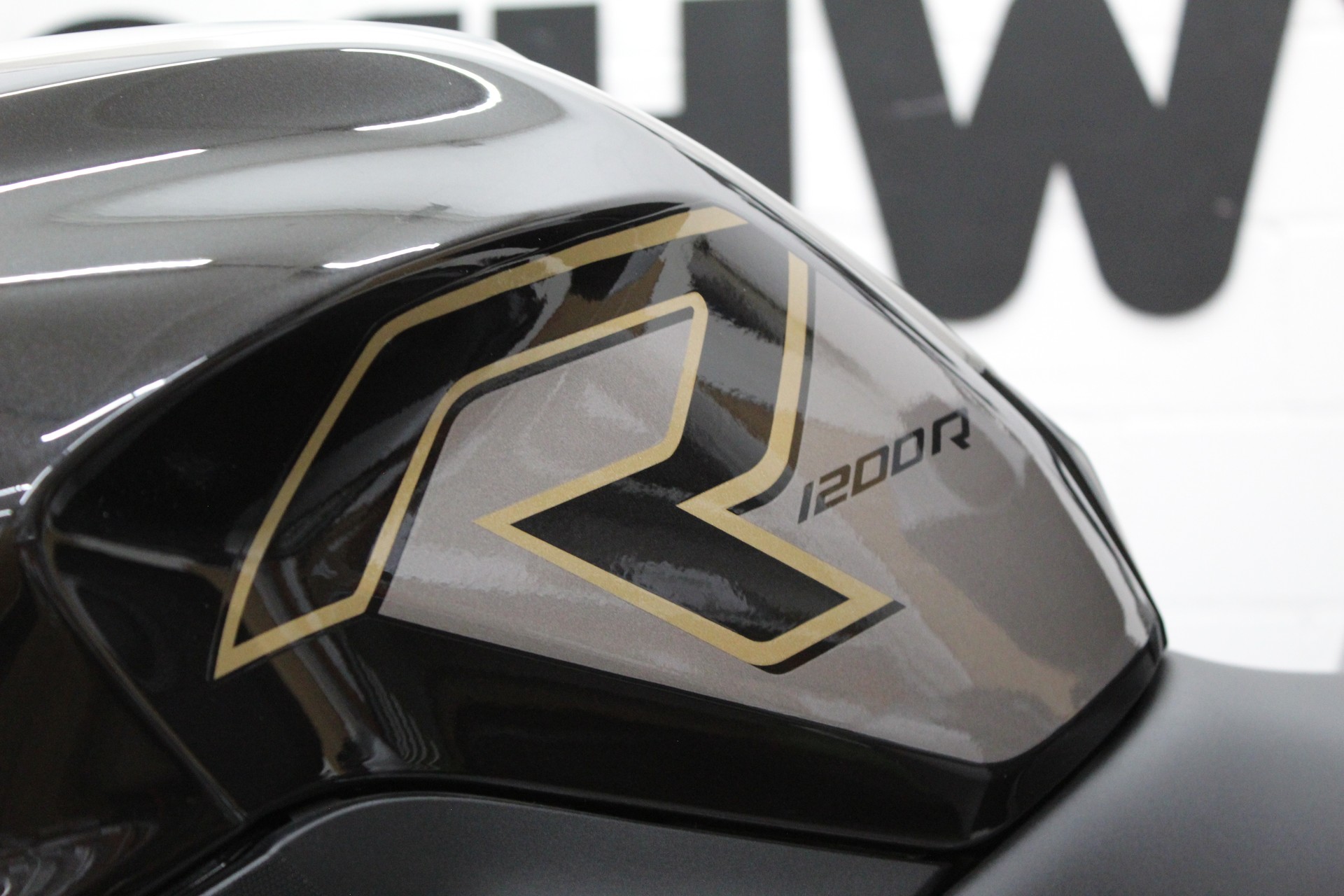 BMW R 1200 R ABS-image-4