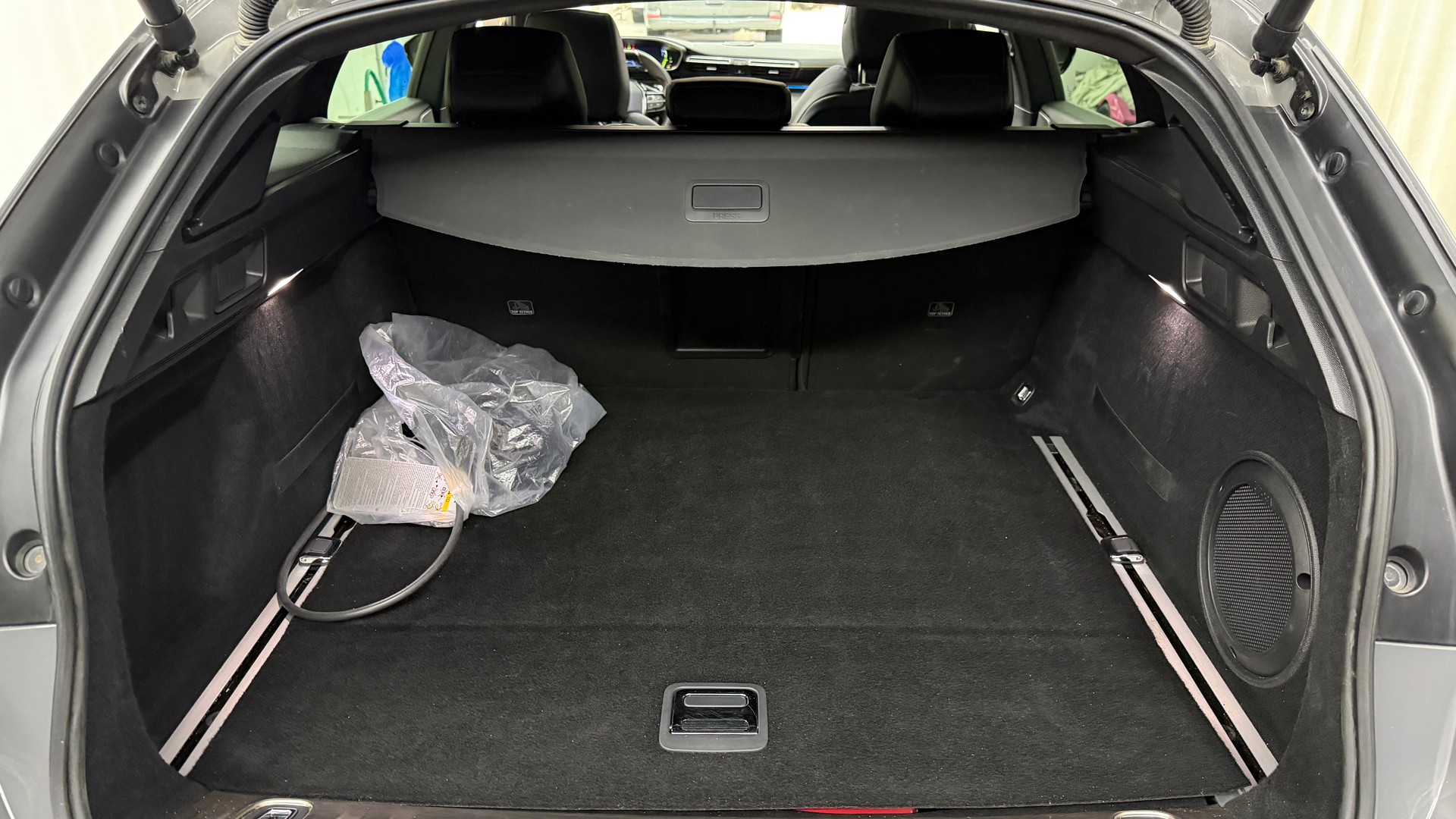 PEUGEOT 508 SW Hybrid4 360 e Sport Engineered-image-18