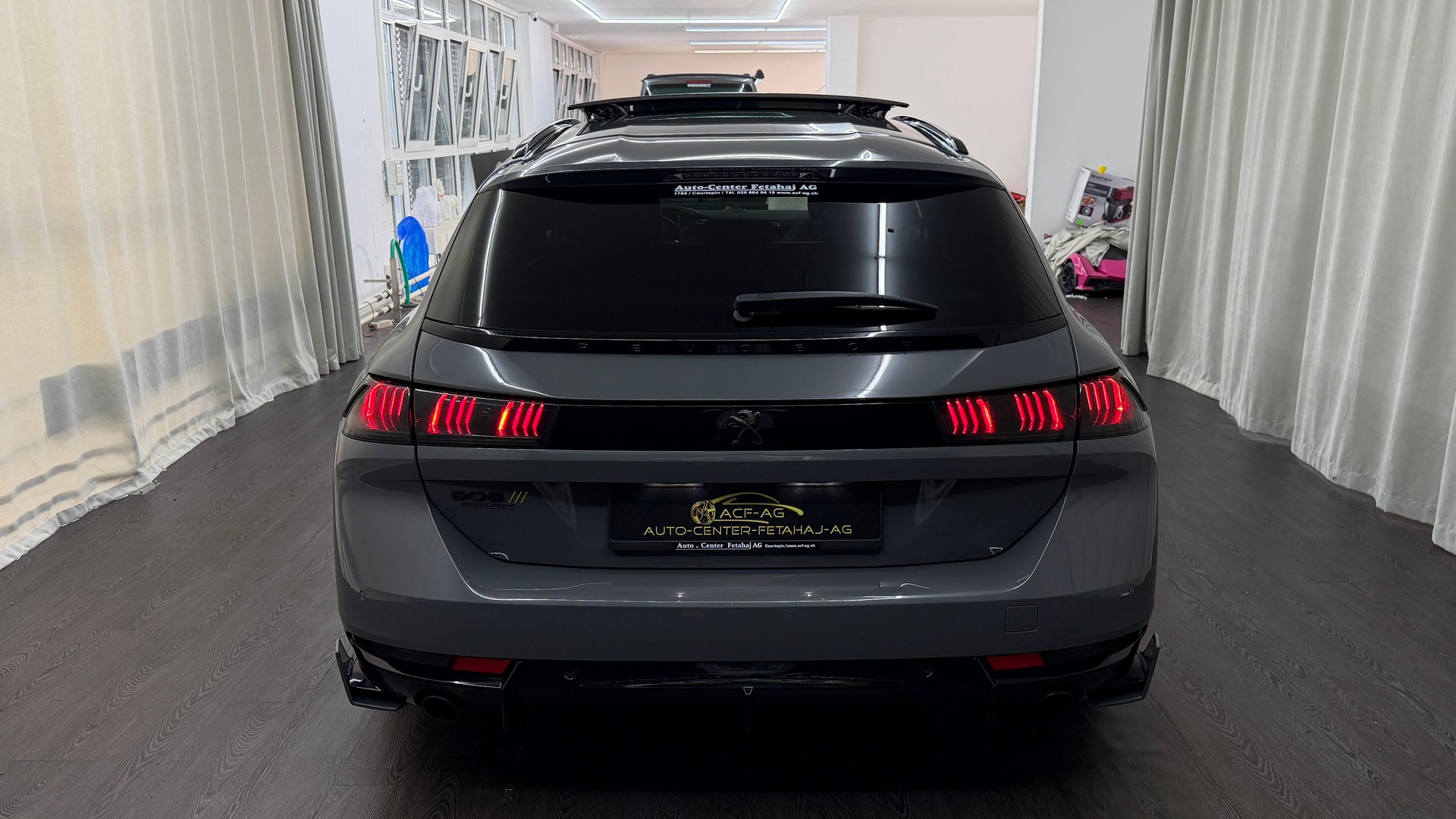 PEUGEOT 508 SW Hybrid4 360 e Sport Engineered-image-4